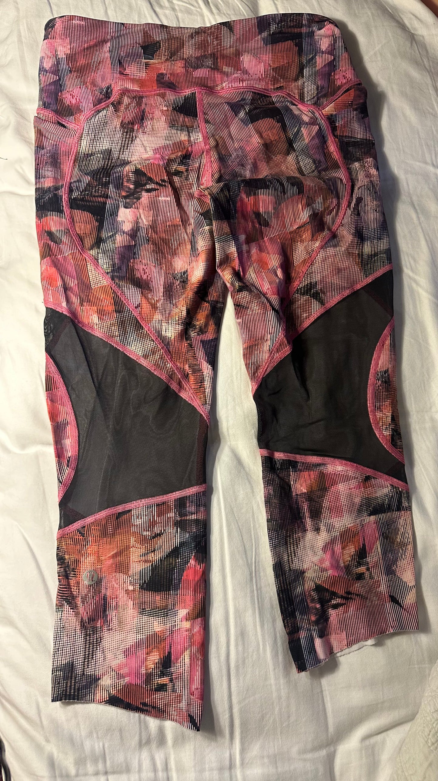 Seller #51: Lululemon cropped leggings - size 8