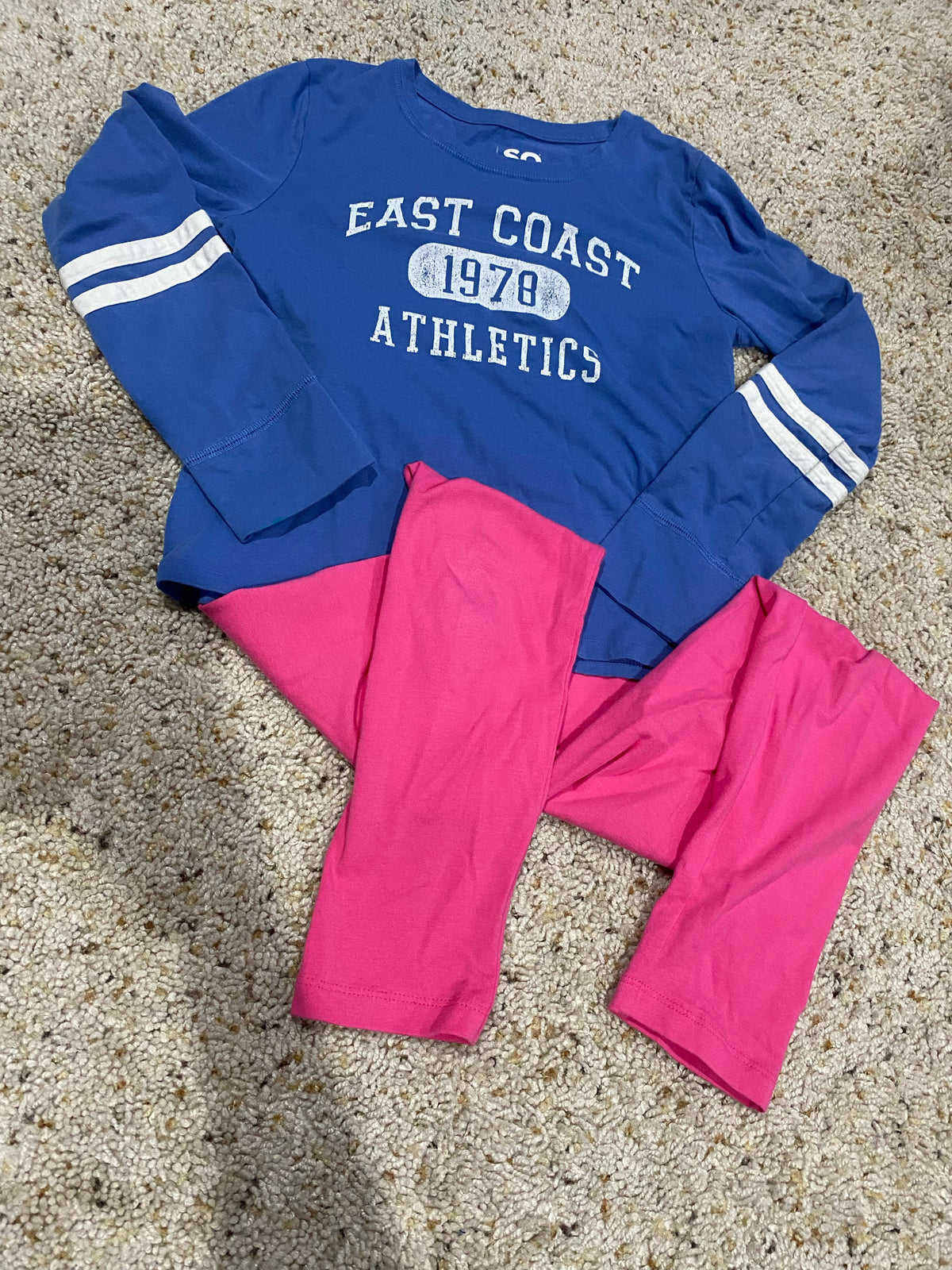 Seller #57 Girls size 8 leggings and long sleeve shirt