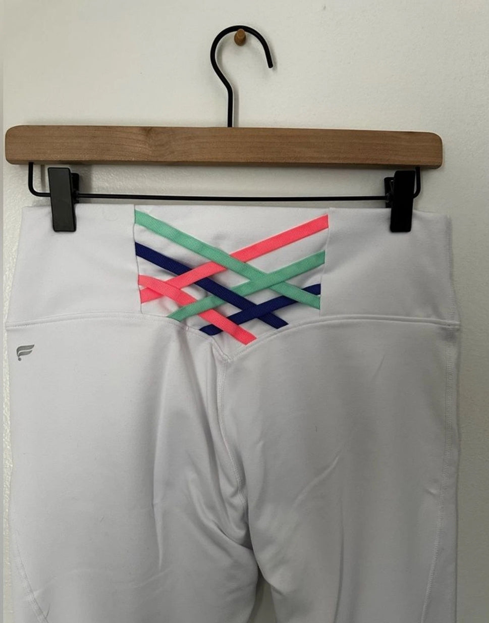 #111 Fabletics Boost Powehold 7/8 High Waisted Leggings White sz Large