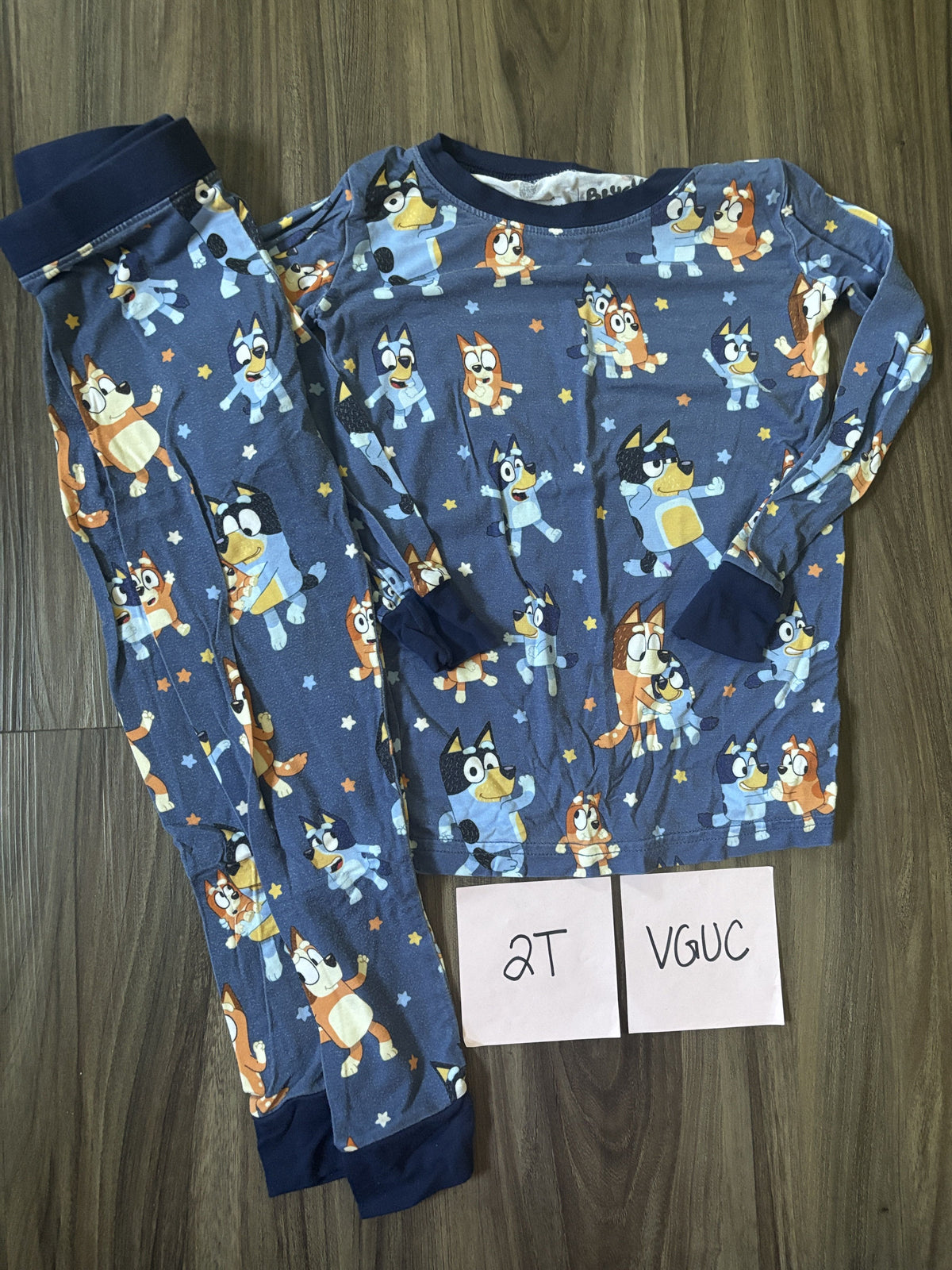 #138 - 2T VGUC Bamboo (Little Sleepies) Bluey PJs