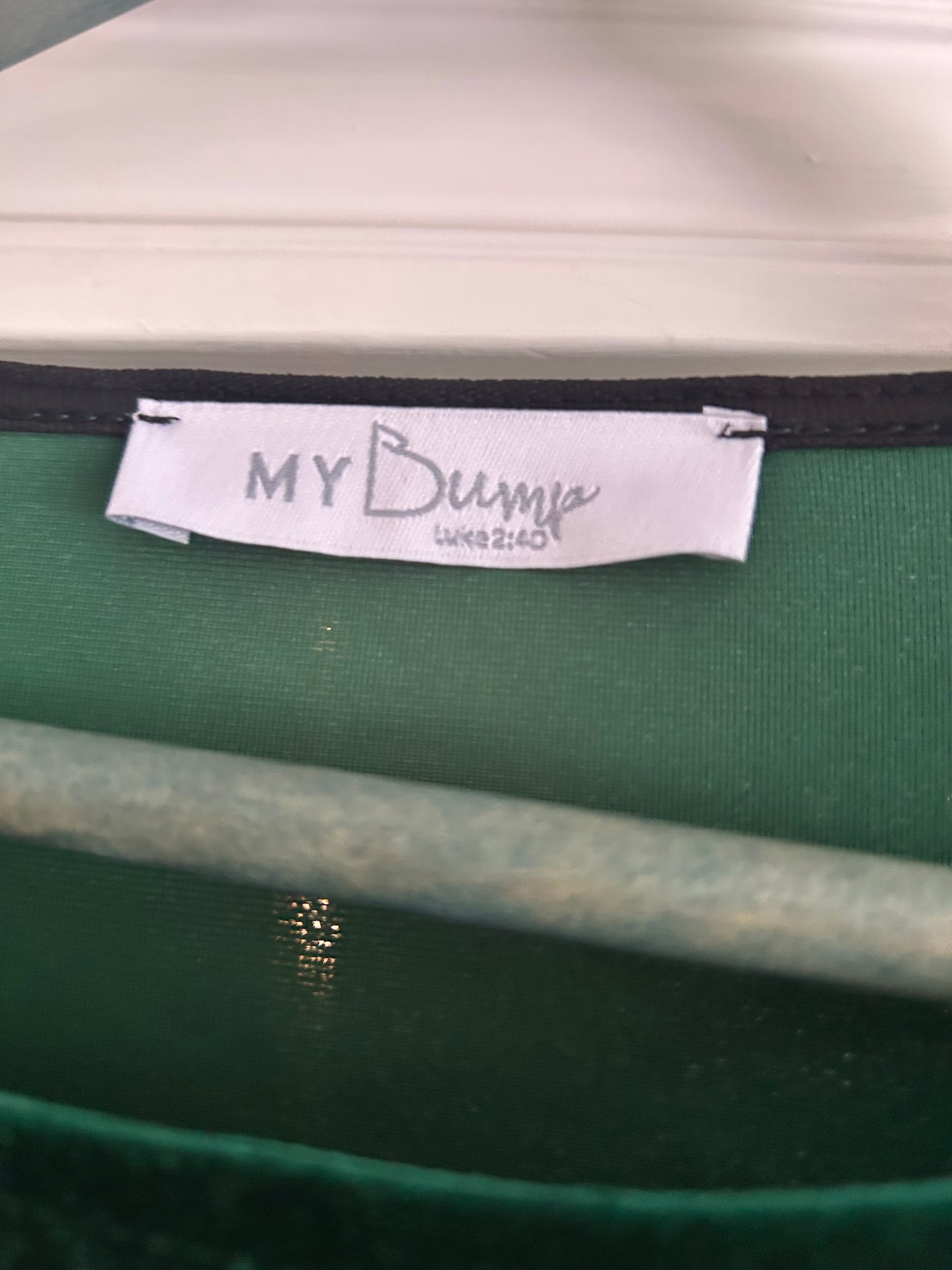 136 NWOT My bump size small velvet green dress