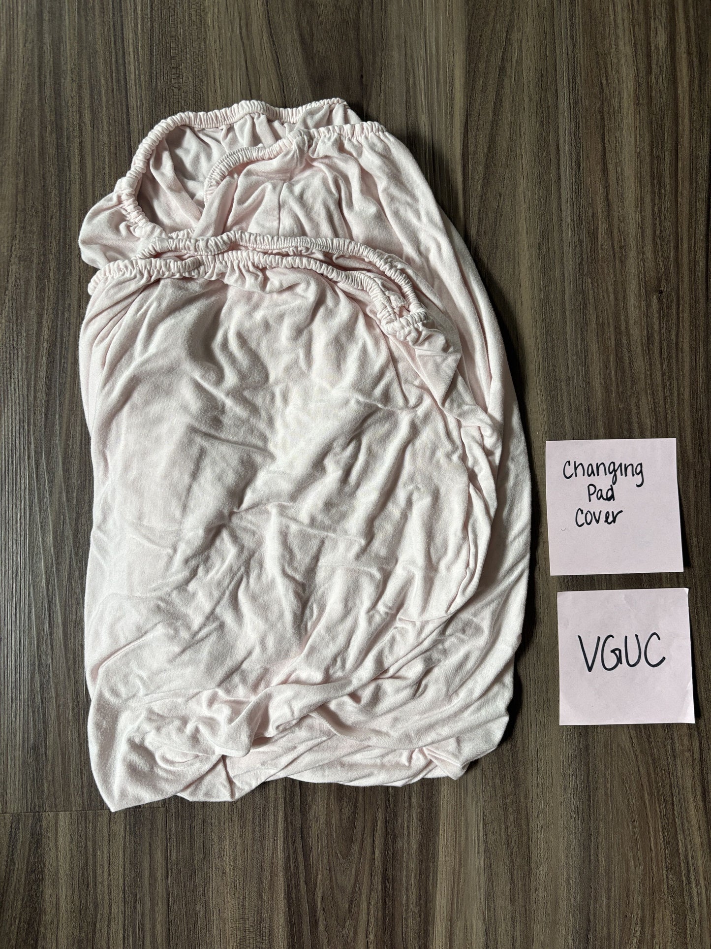 #138 - VGUC Bamboo (Lev Baby) Changing Pad Cover Light Pink