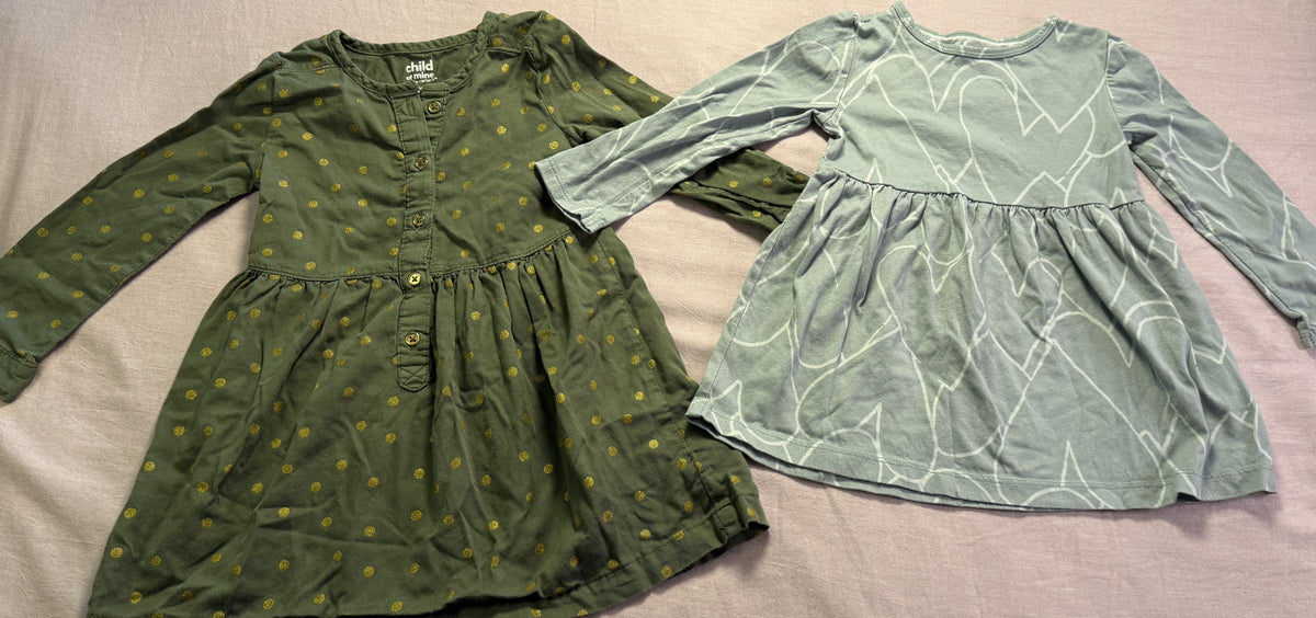 #103 Girls 2T Green Dress Bundle