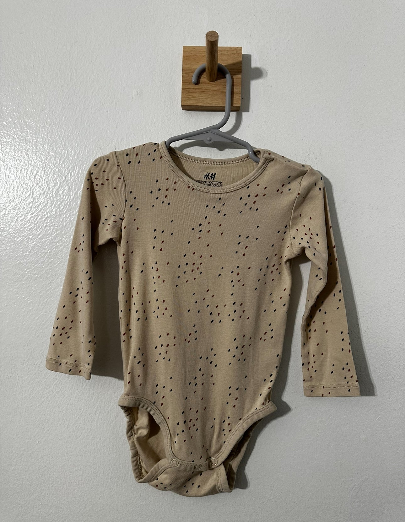 #111 H&M Long Sleeve Onesie Organic Cotton 2T