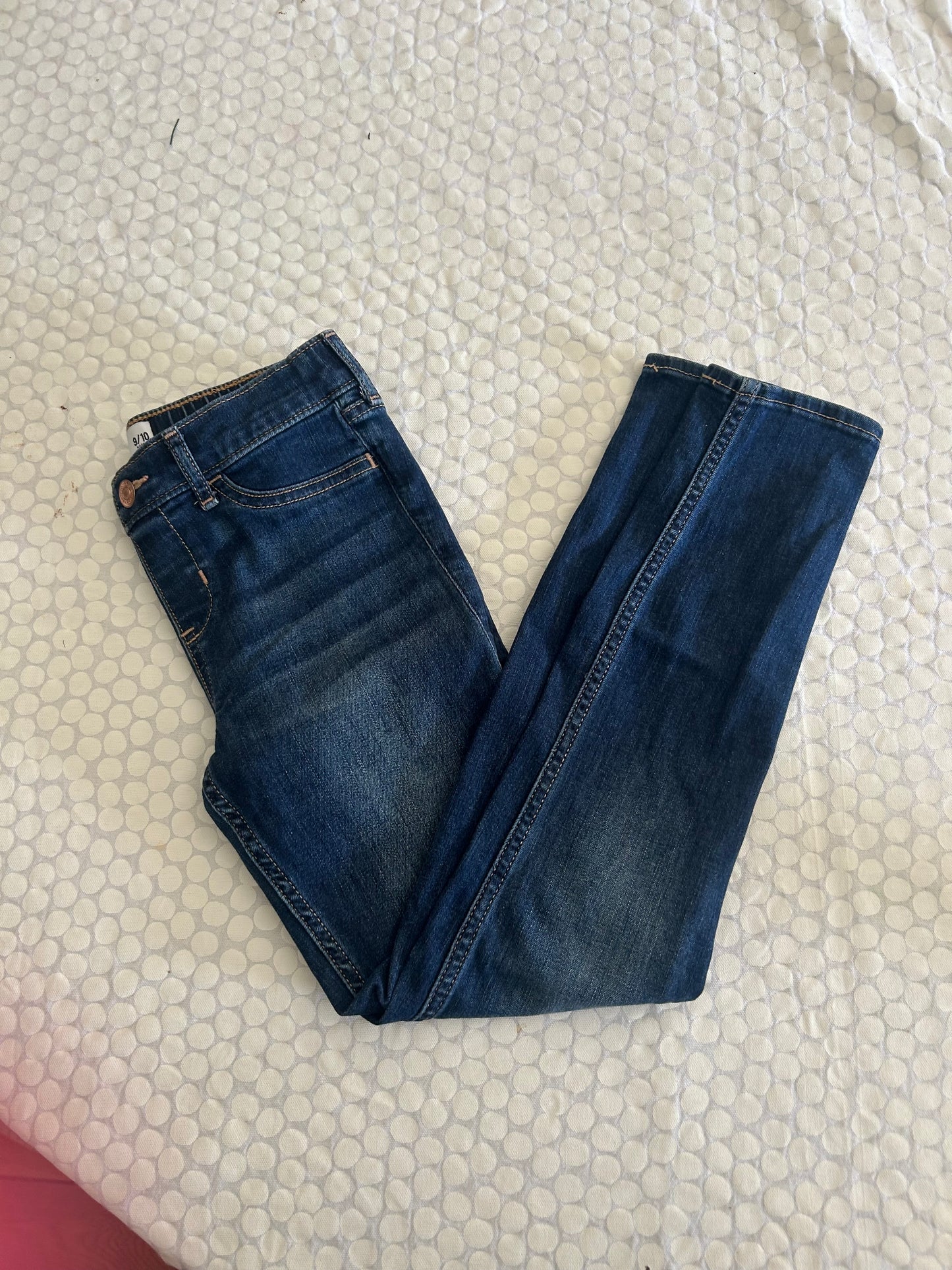 136 EUC Girls Abercrombie Jeans 9/10
