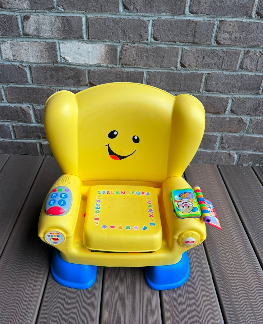 Seller #172 Fisher Price Laugh and Learn Chair
