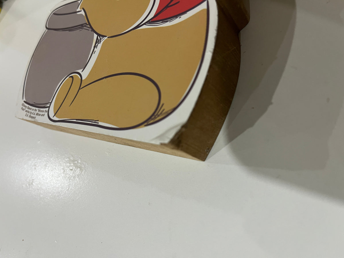 135 Winnie the Pooh Decor assortment. See all pictures 10 items total. see description below (multiple pics)