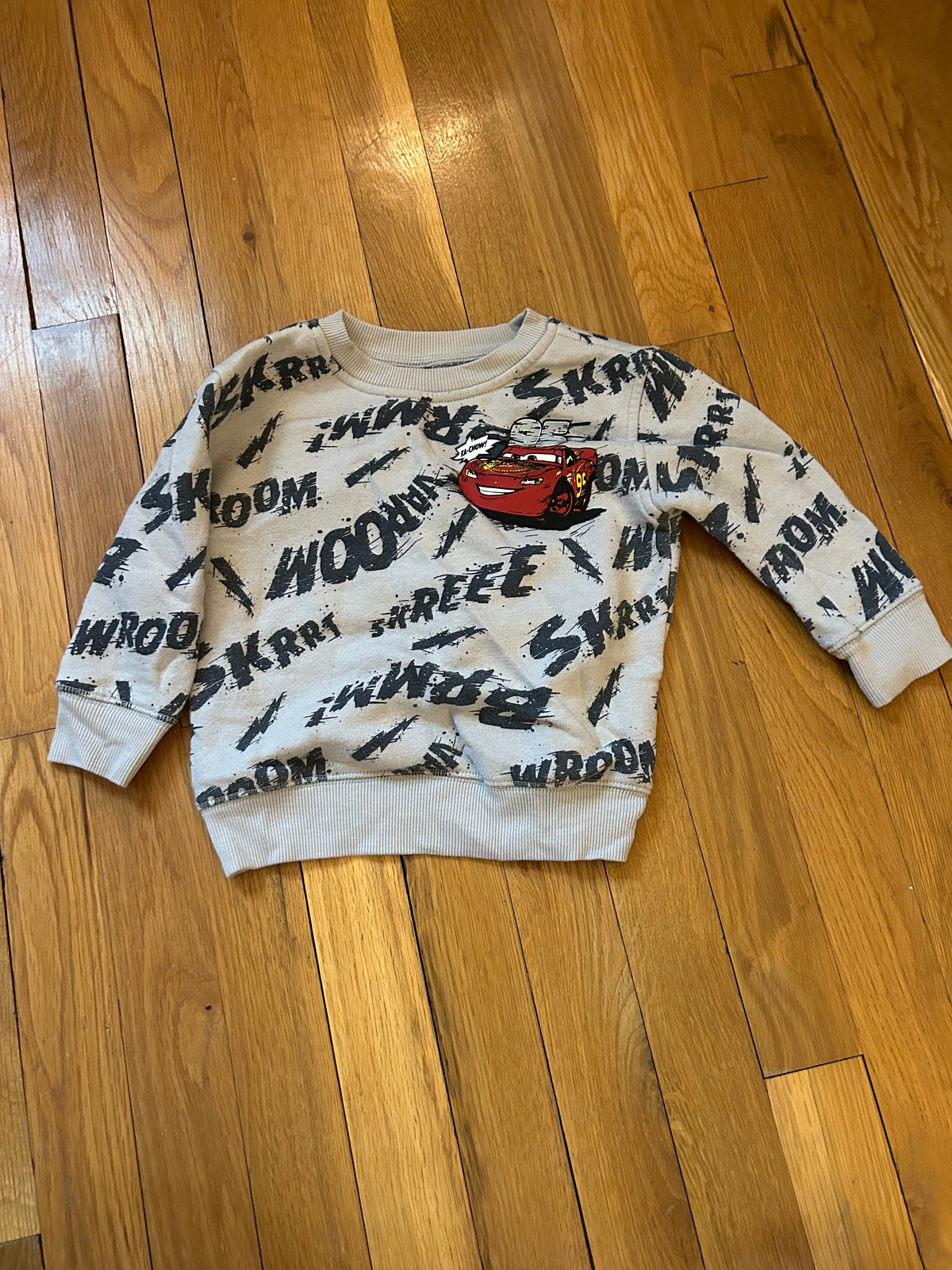 Seller 128 - Jumping Beans Lightning McQueen Sweatshirt 18M