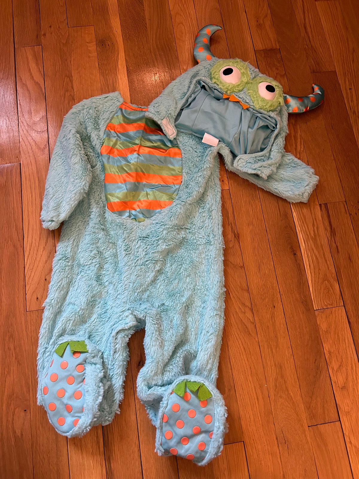 Seller 128 - Spirit Halloween Monster Costume 12-18M REDUCED