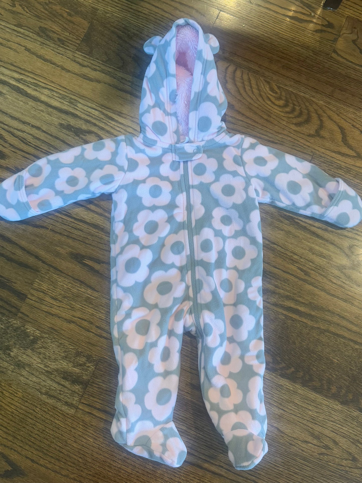 Seller #172 Carter’s Baby Girl Long-Sleeve Hooded Jumpsuit - Size 6 Months Pink