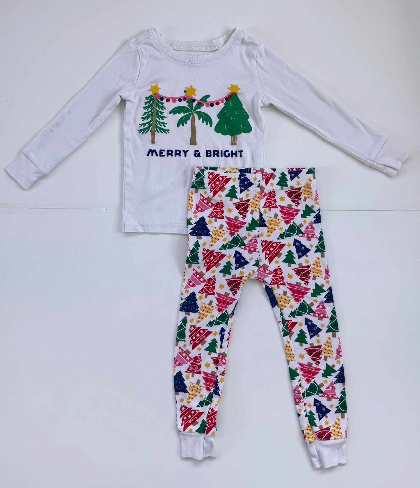 #153 Old Navy Christmas Pajamas Boy/Girl Size 3T