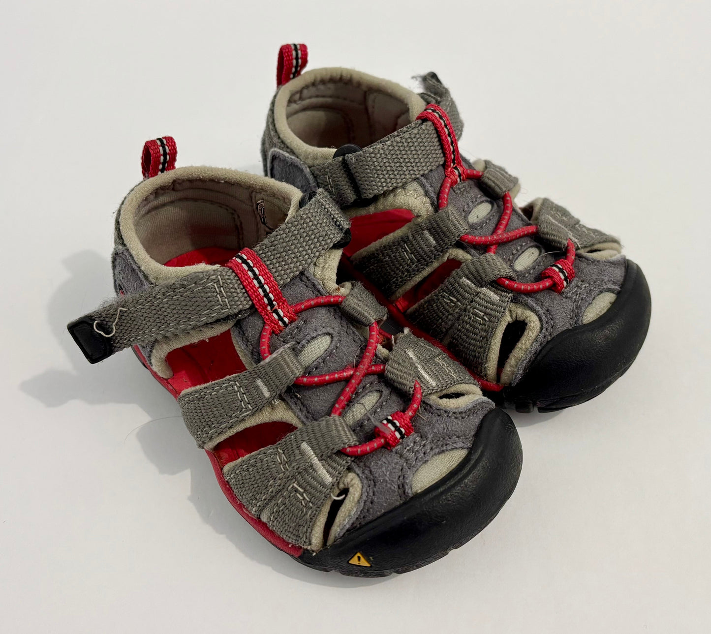 #132 - REDUCED - Keen: Red & Grey Seacamp Water Sandals, Size 6