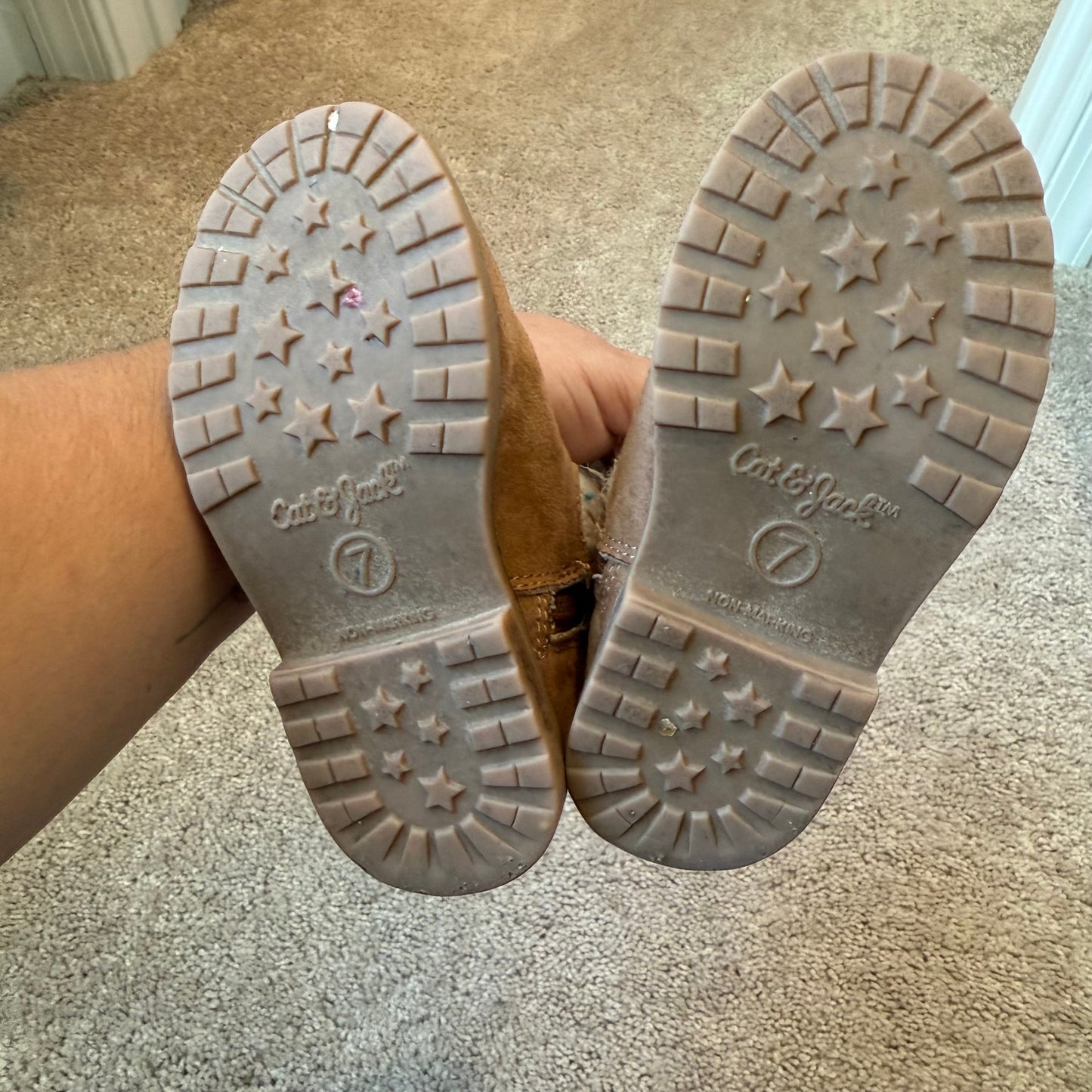 #139 Size 7 Toddler C&J Winter Boots