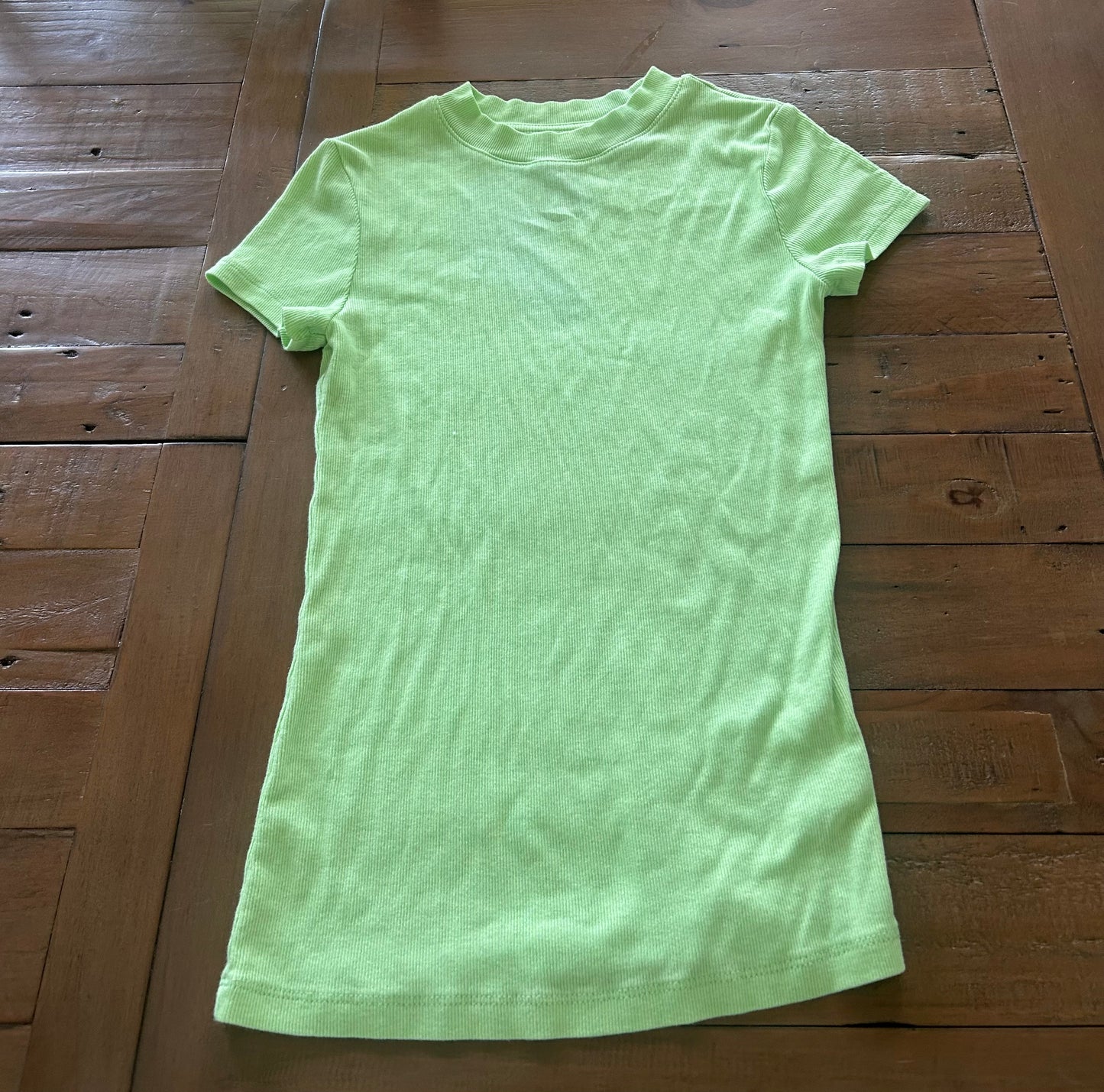 137 (3 shirts multiple pictures) All XS black, hot pink, green LN brand: A new day from target
