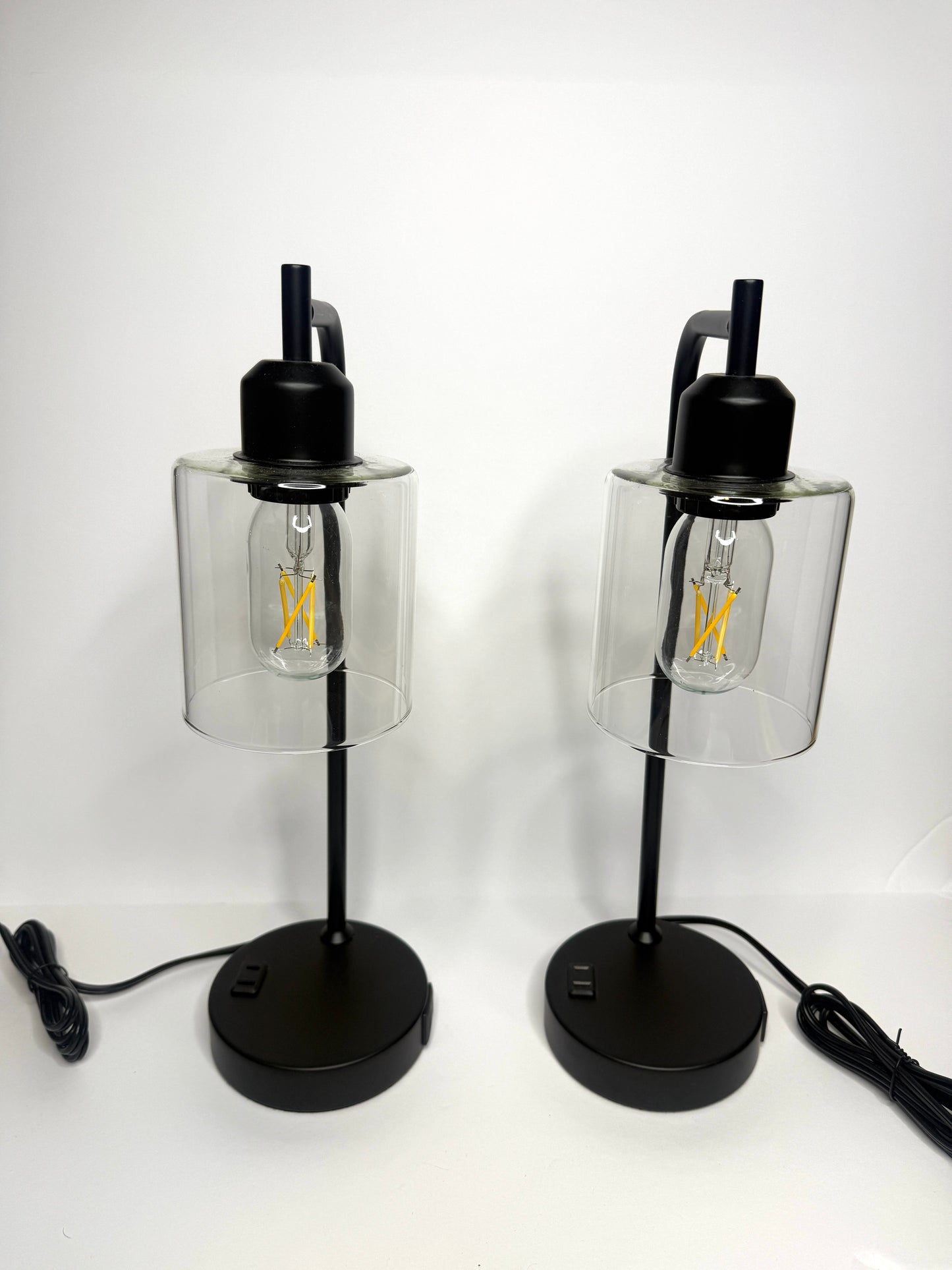 Seller 89 Small Table Lamps with Eidson Bulbs NEW
