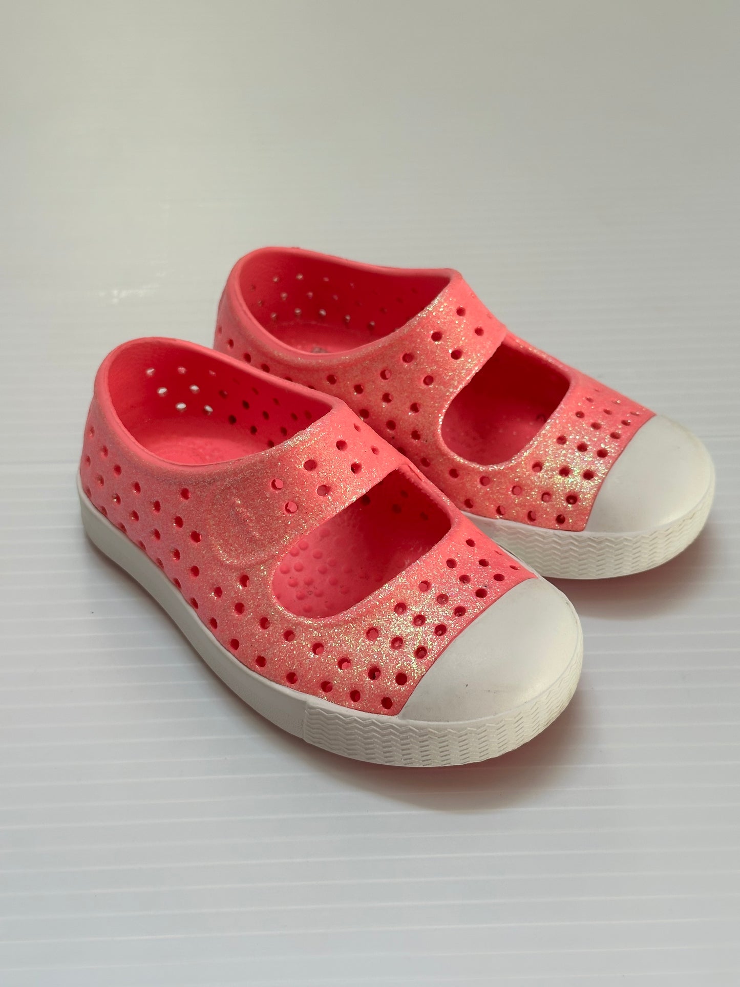 Seller #168 Native Girls Size 5 Pink Sparkle Maryjane’s
