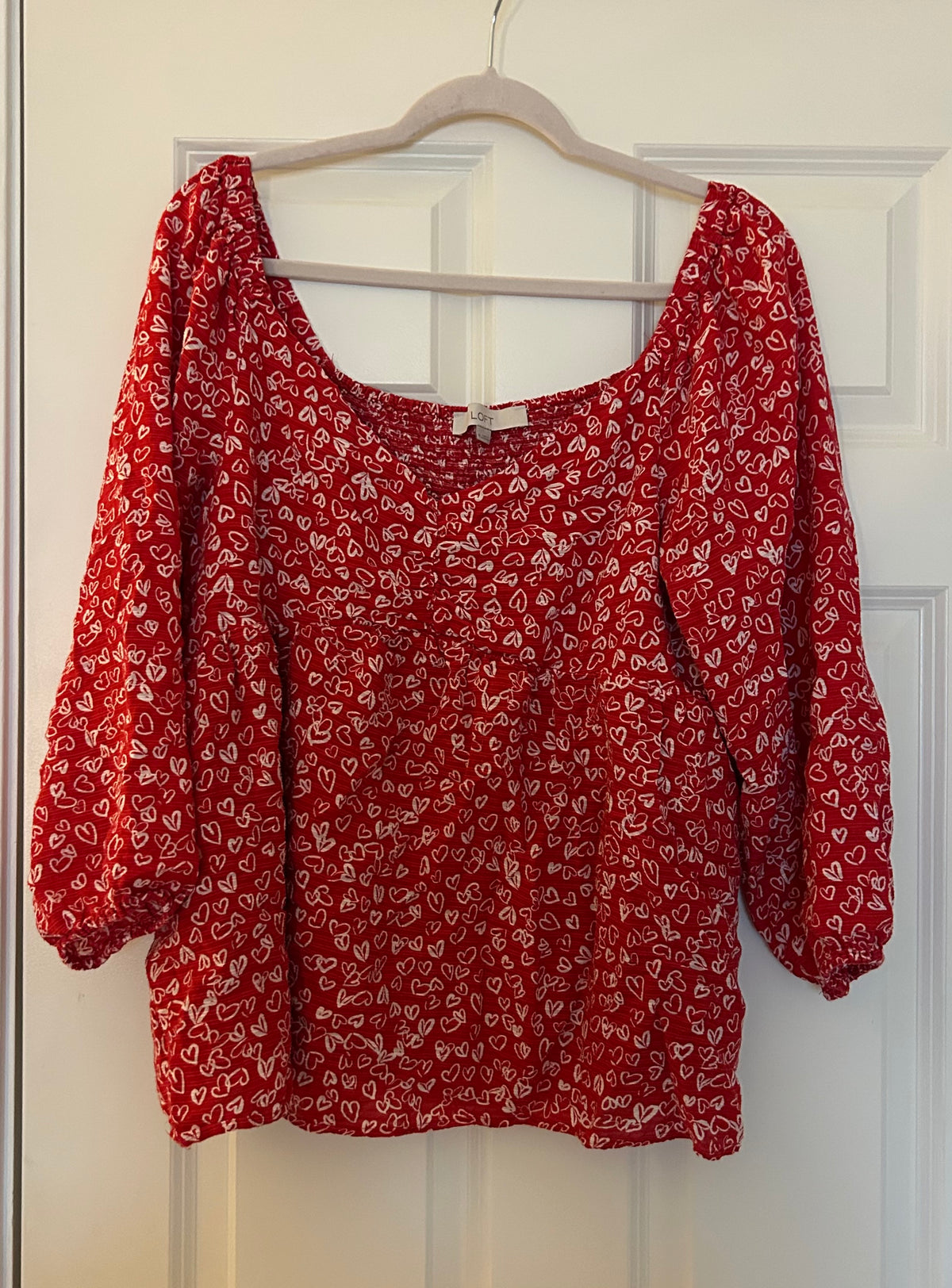 Seller 128 - The Loft Womens Size 16 Heart Print Blouse