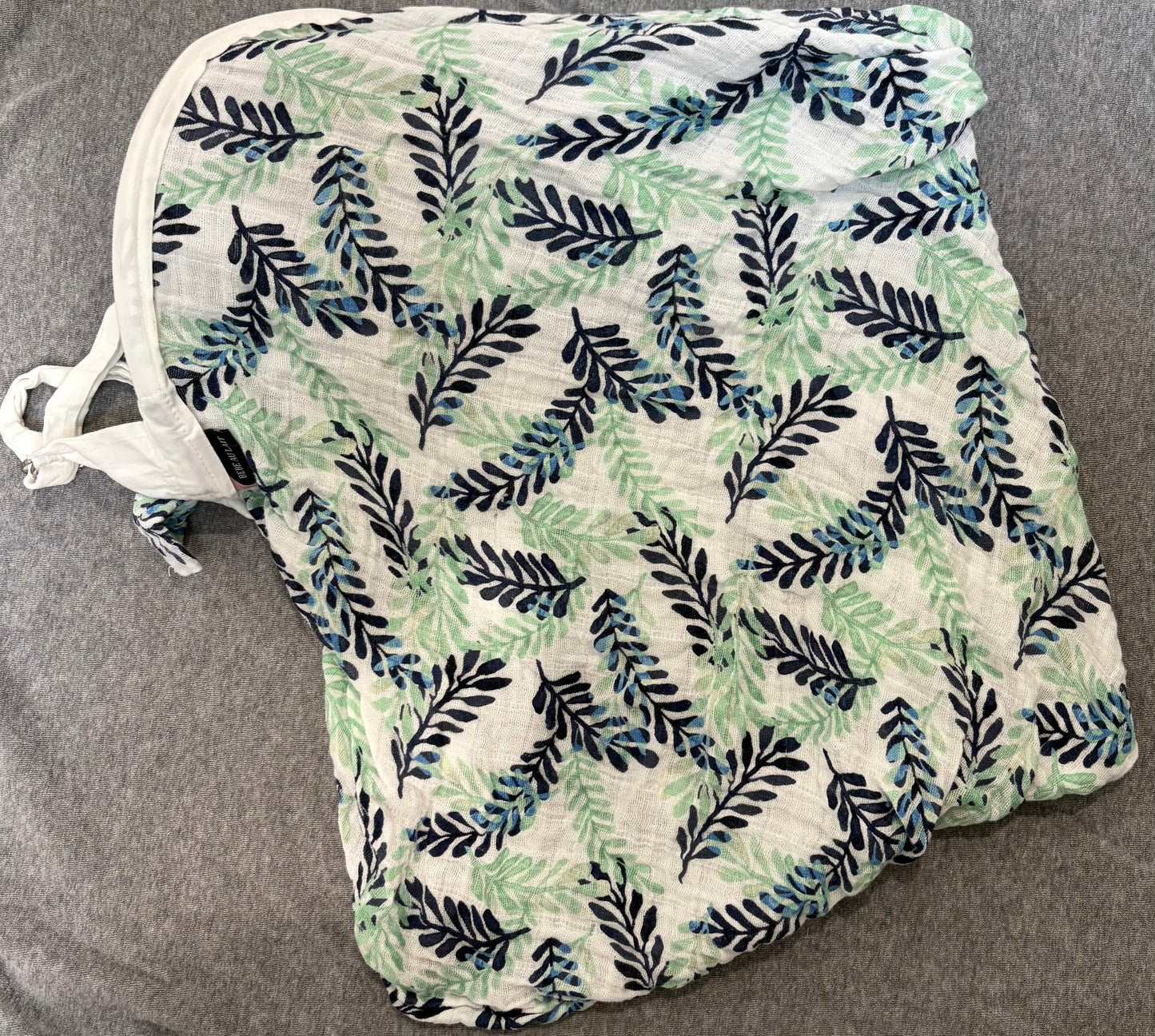 REDUCED Seller #119 Bebe Au Lait Breastfeeding Cover