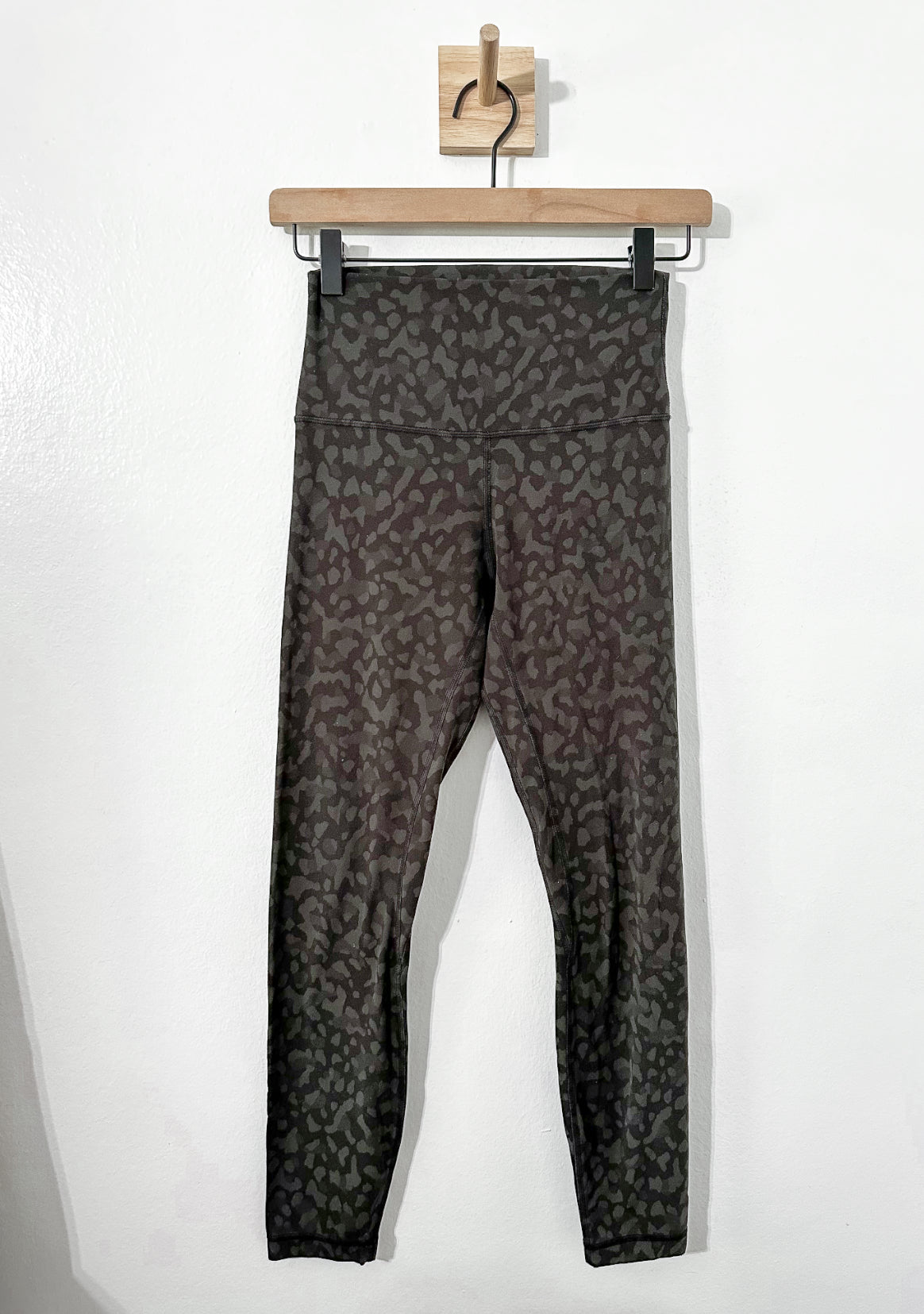 #111 Women Lululemon Align Pant II 25" Formation Camo Evergreen Multi Activewear