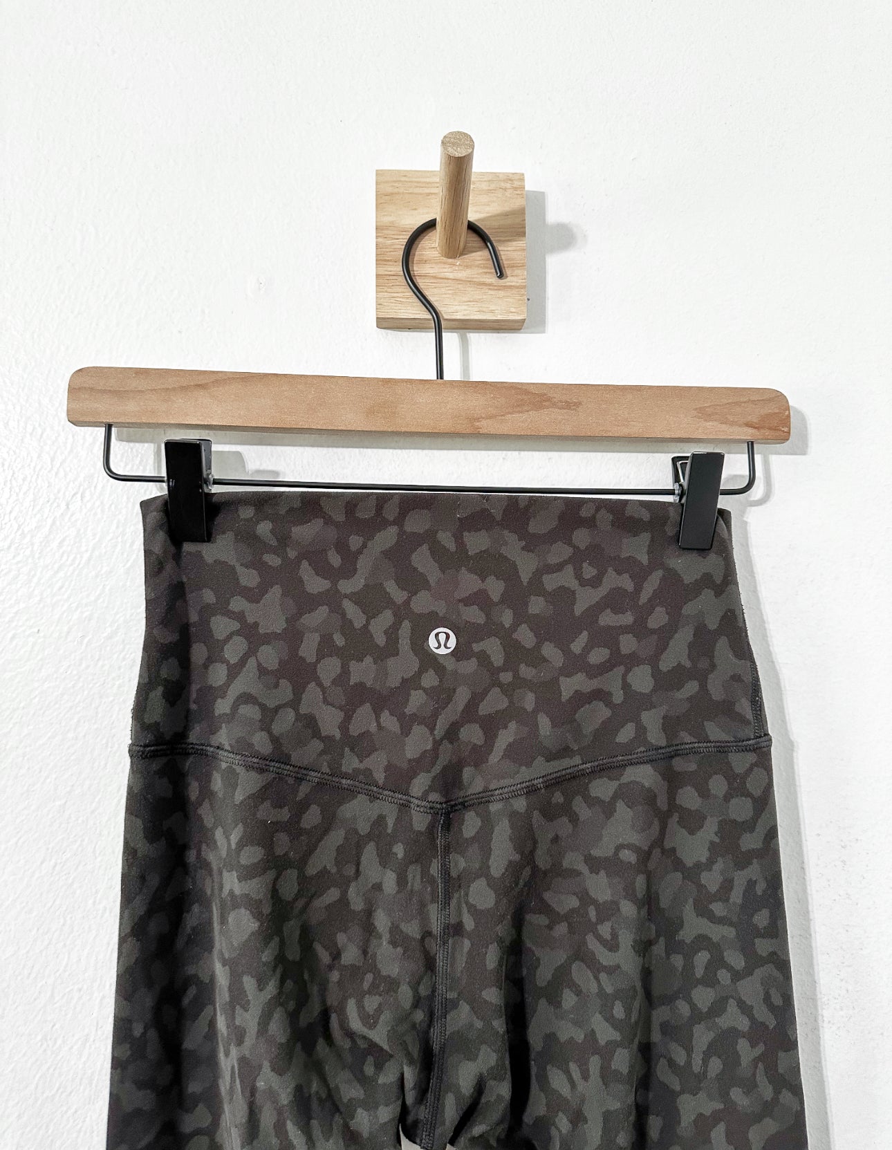 #111 Women Lululemon Align Pant II 25" Formation Camo Evergreen Multi Activewear