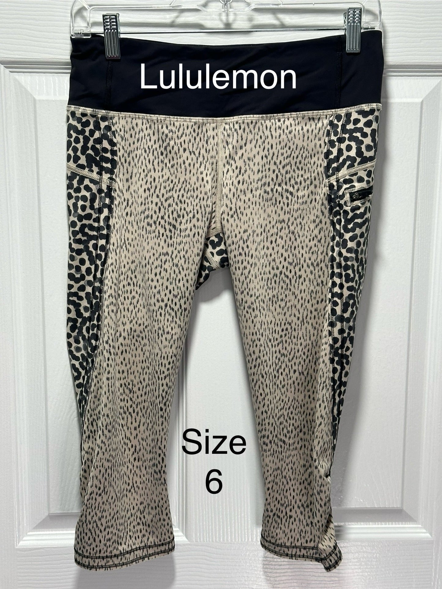 #186 REDUCED Lululemon Run Top Speed Crop (Animal Print) - Women's 6 - EUC