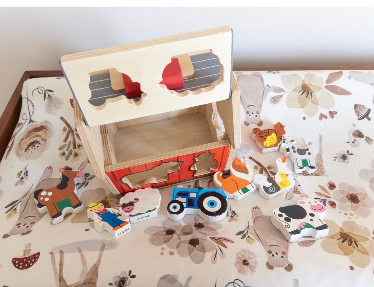 #36 Melissa & Doug Take-Along Wooden Toy Barn Portable Toddler Playset with Farm Animals & Pop-Up Roof, Preschool Learning T