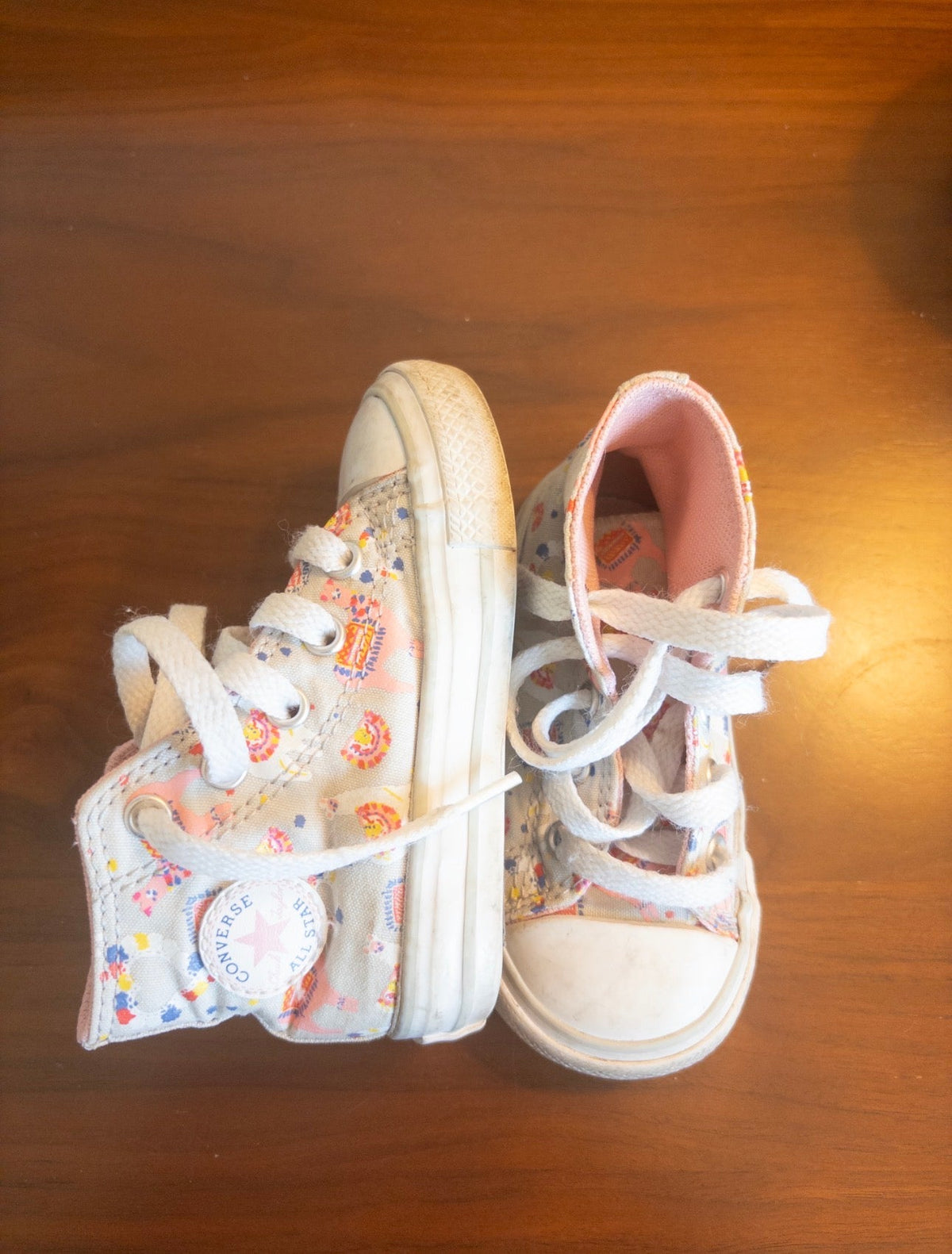 #36- Girls high top converse with lamas' size 5 GUC