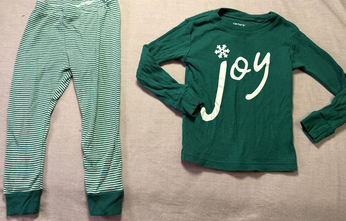 #103 Carters 2T Joy Jammies