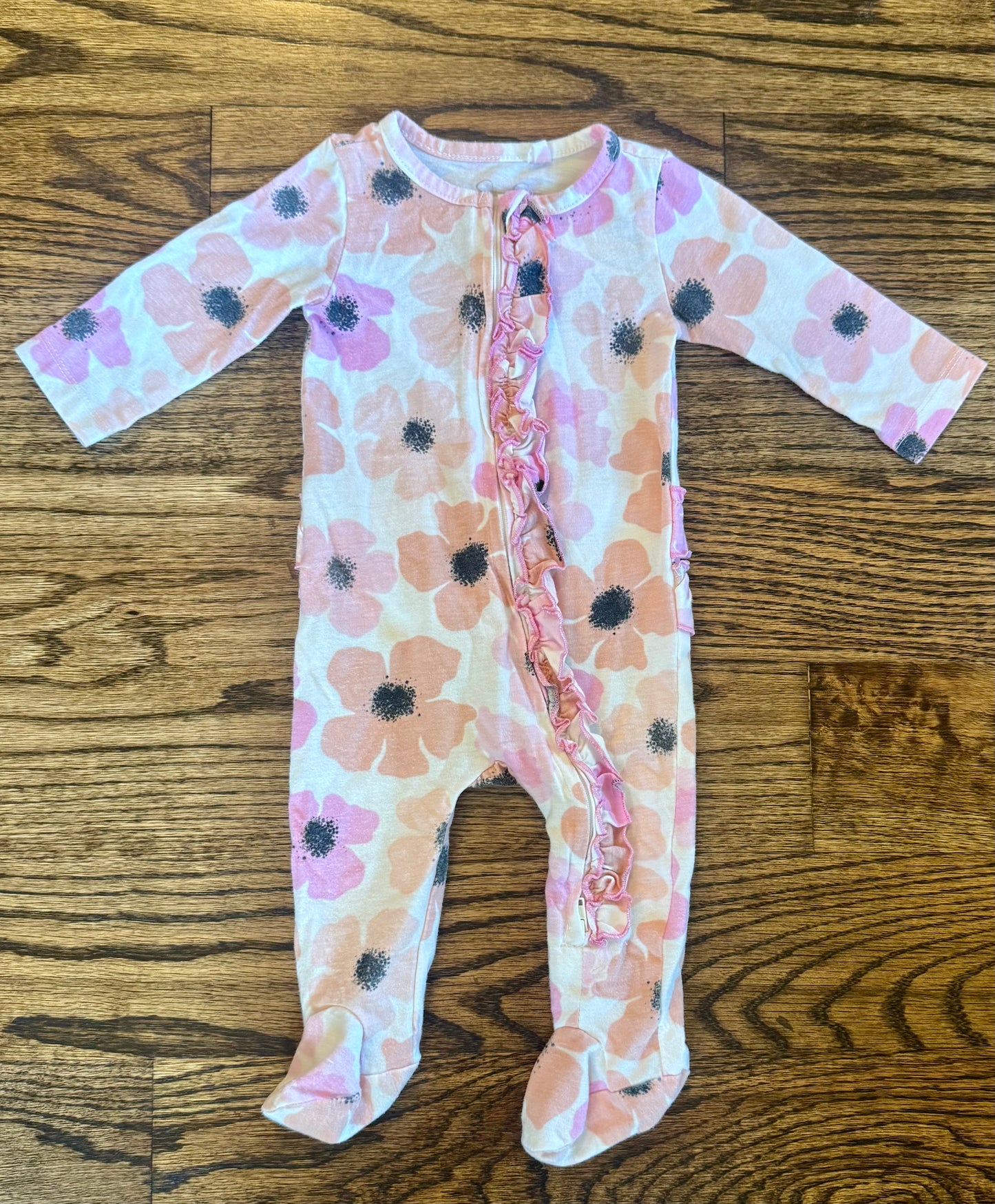 Seller #172 Jessica Simpson Girls Sleeper Flowers Size 3-6 m