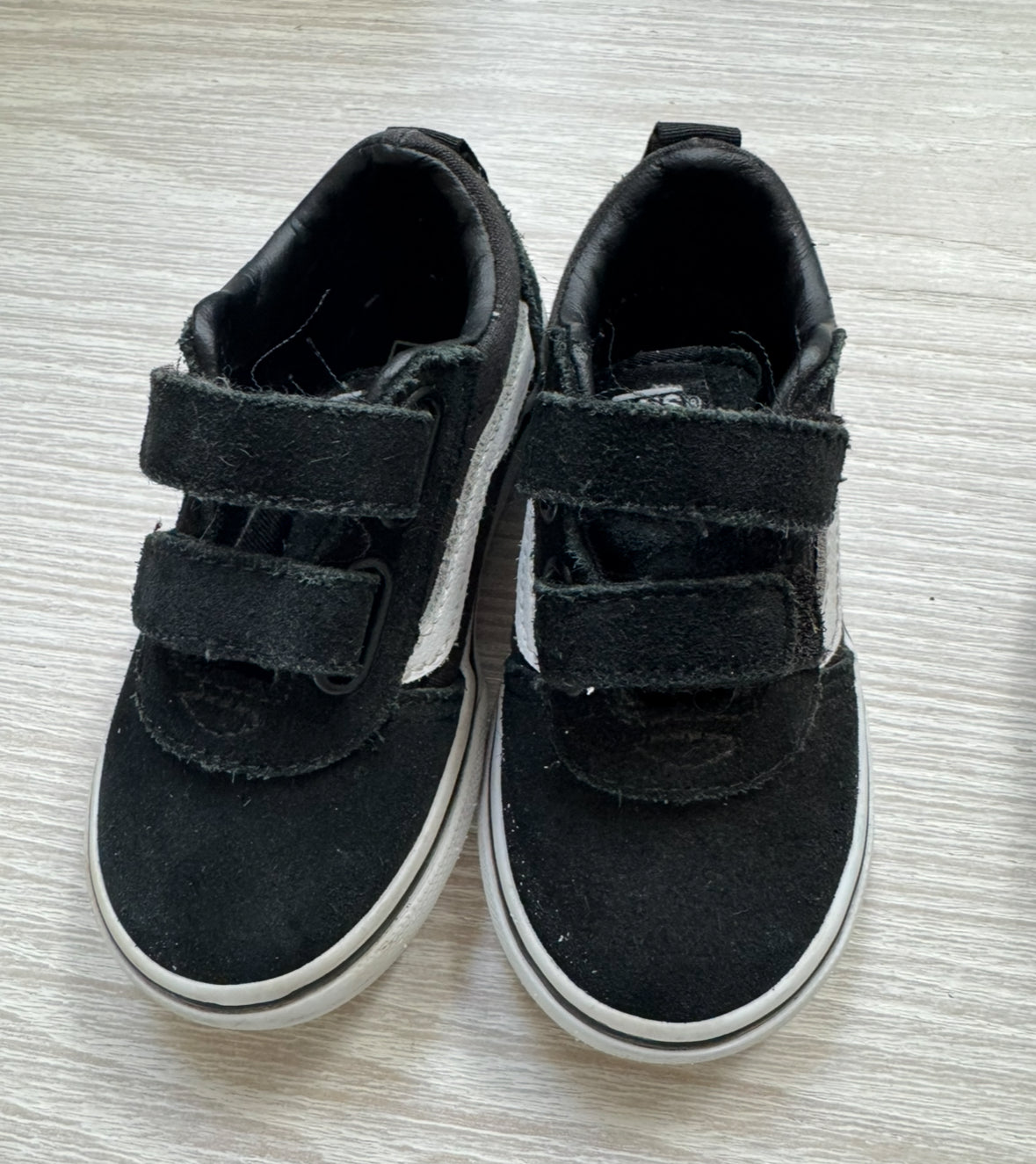 #207 Black Vans toddler size 6c