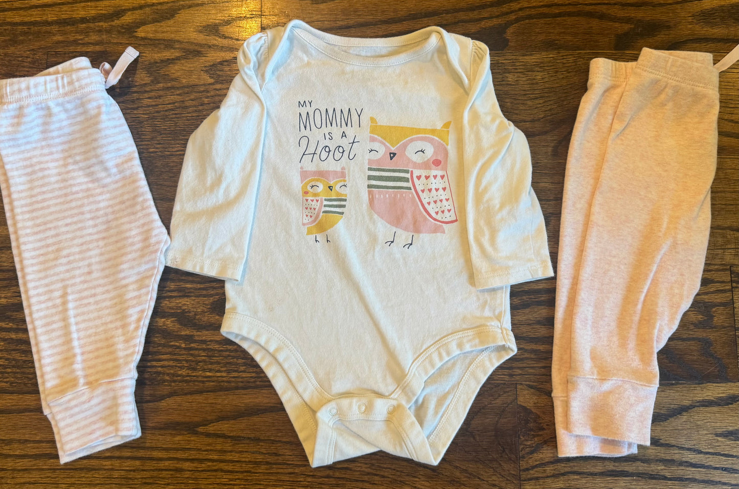 Seller #172 Gap Girls Mommy is a Hoot Onesie and 2 Coordinating Pants Size 6-12m