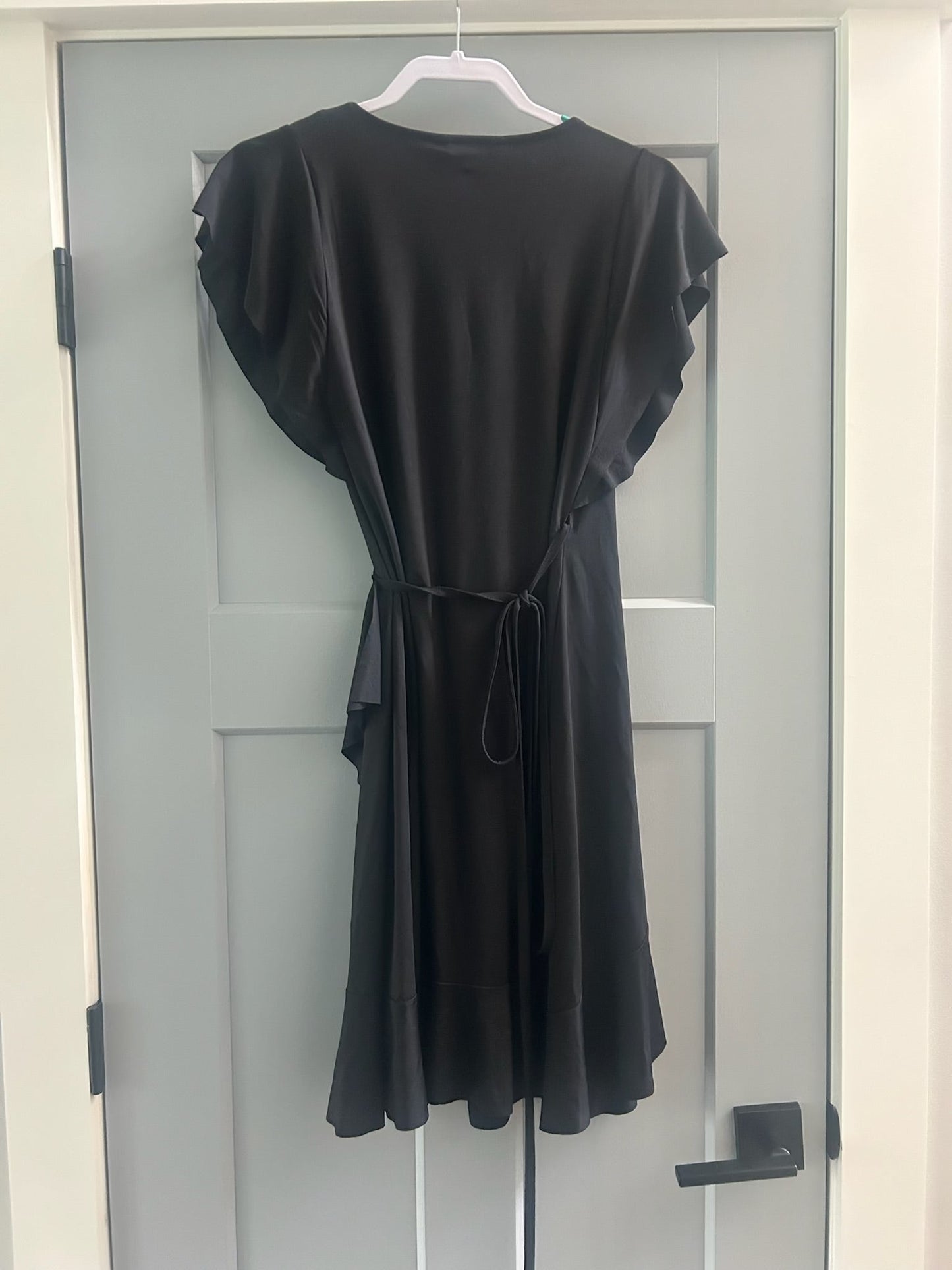136 EUC Banana Republic black ruffle wrap dress xs