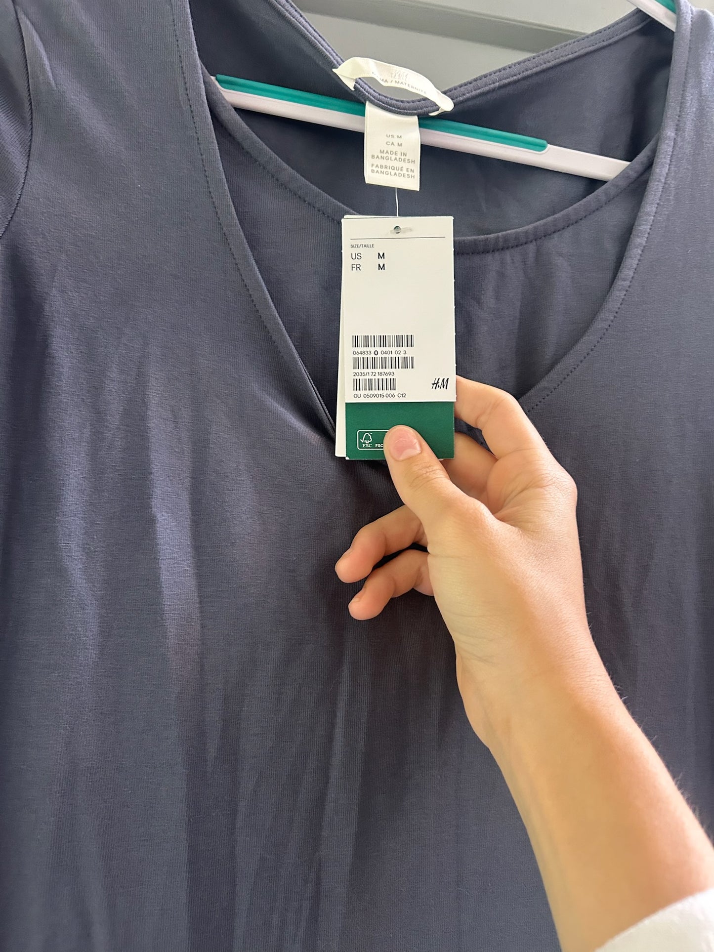 136 nwt H&M size m maternity and postpartum/nursing dress