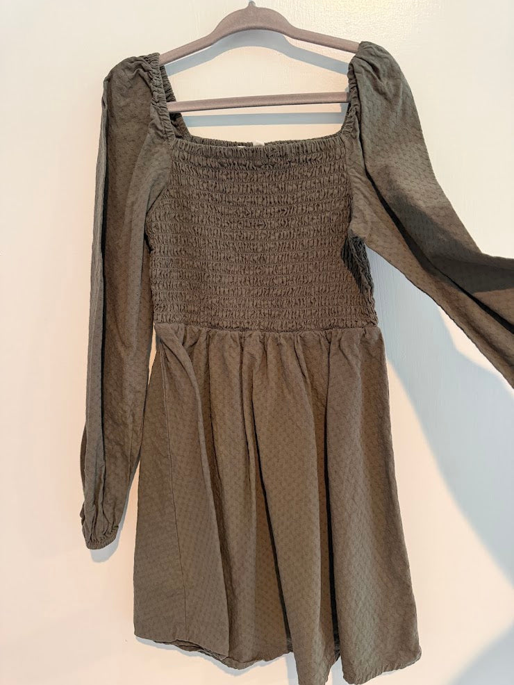 #9 Girls Size Small Olive Green Long Sleeve Dress _ Copper Key