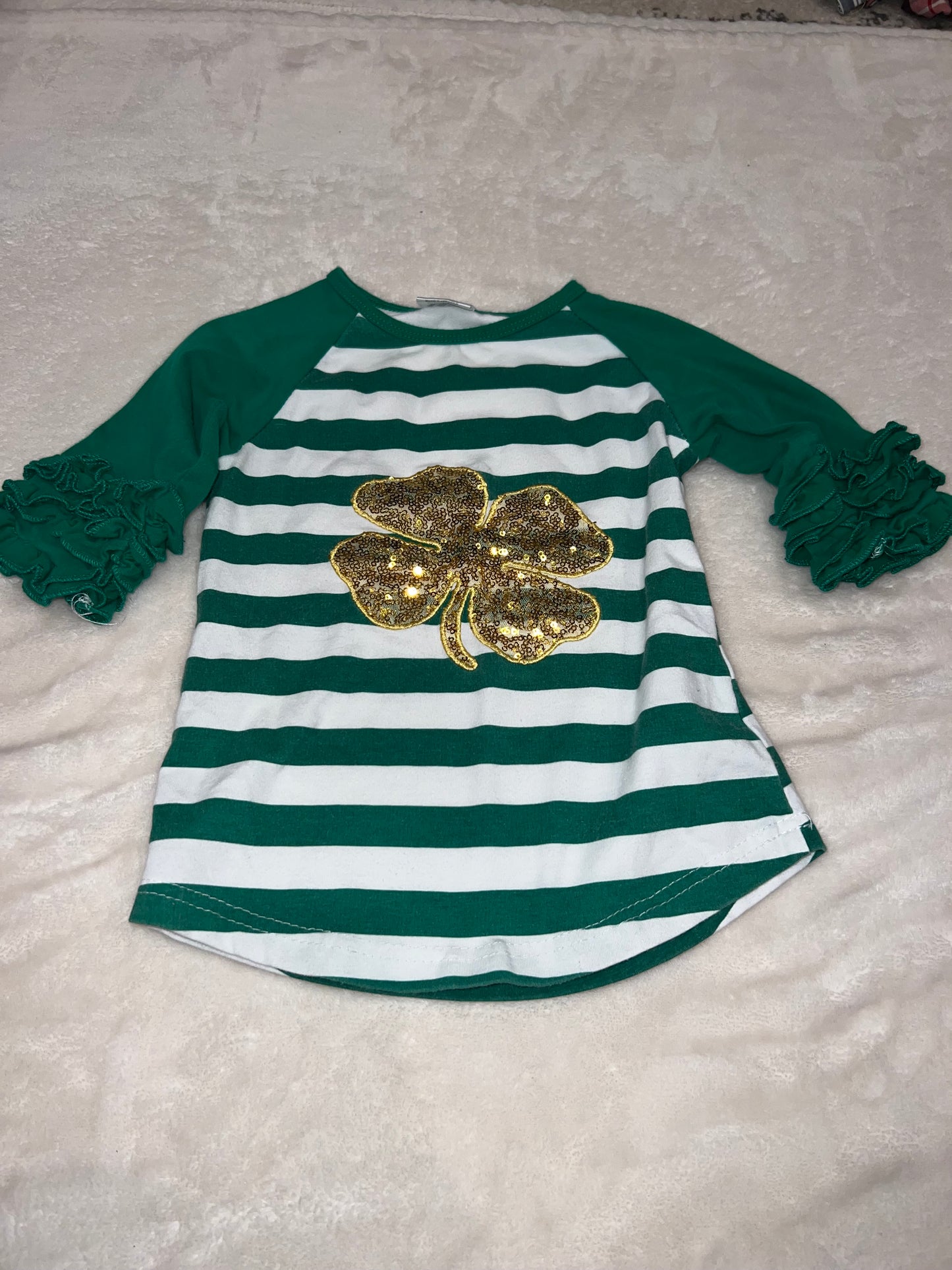#46 Girls 3T shamrock shirt