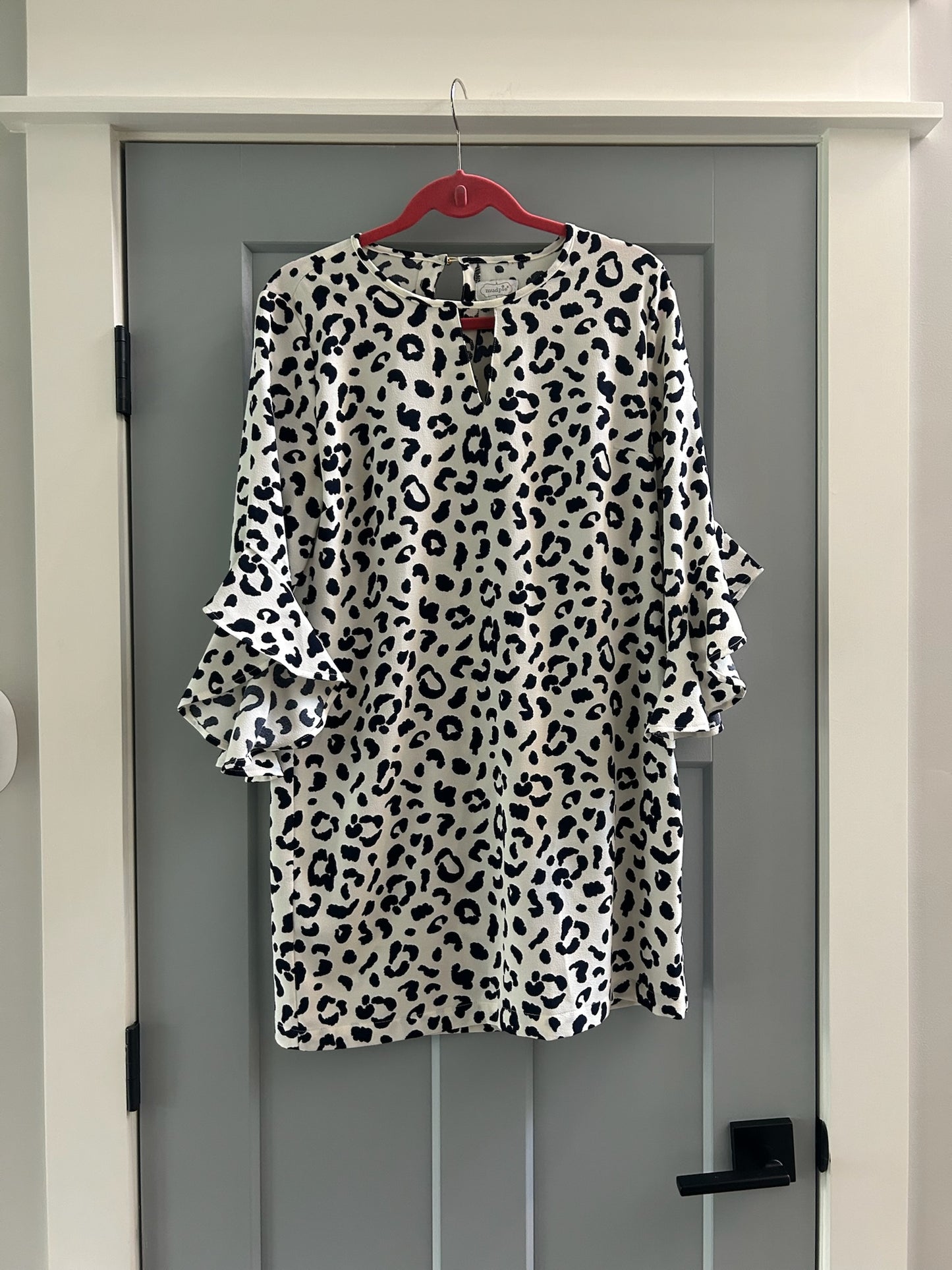 136 nwot MudPie size small ruffle sleeve dress