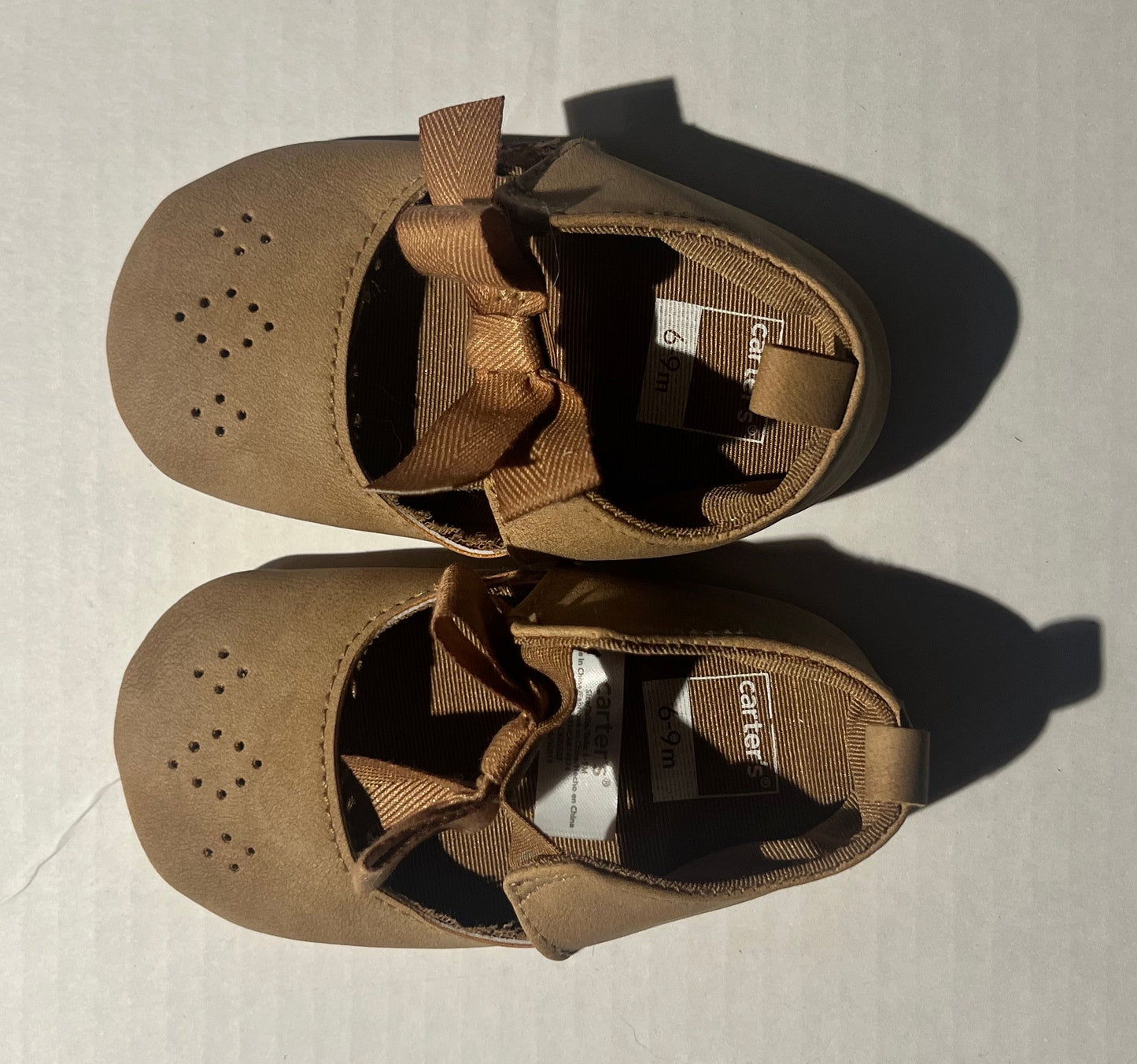 #98 Girls 6-9mo Shoe Booties