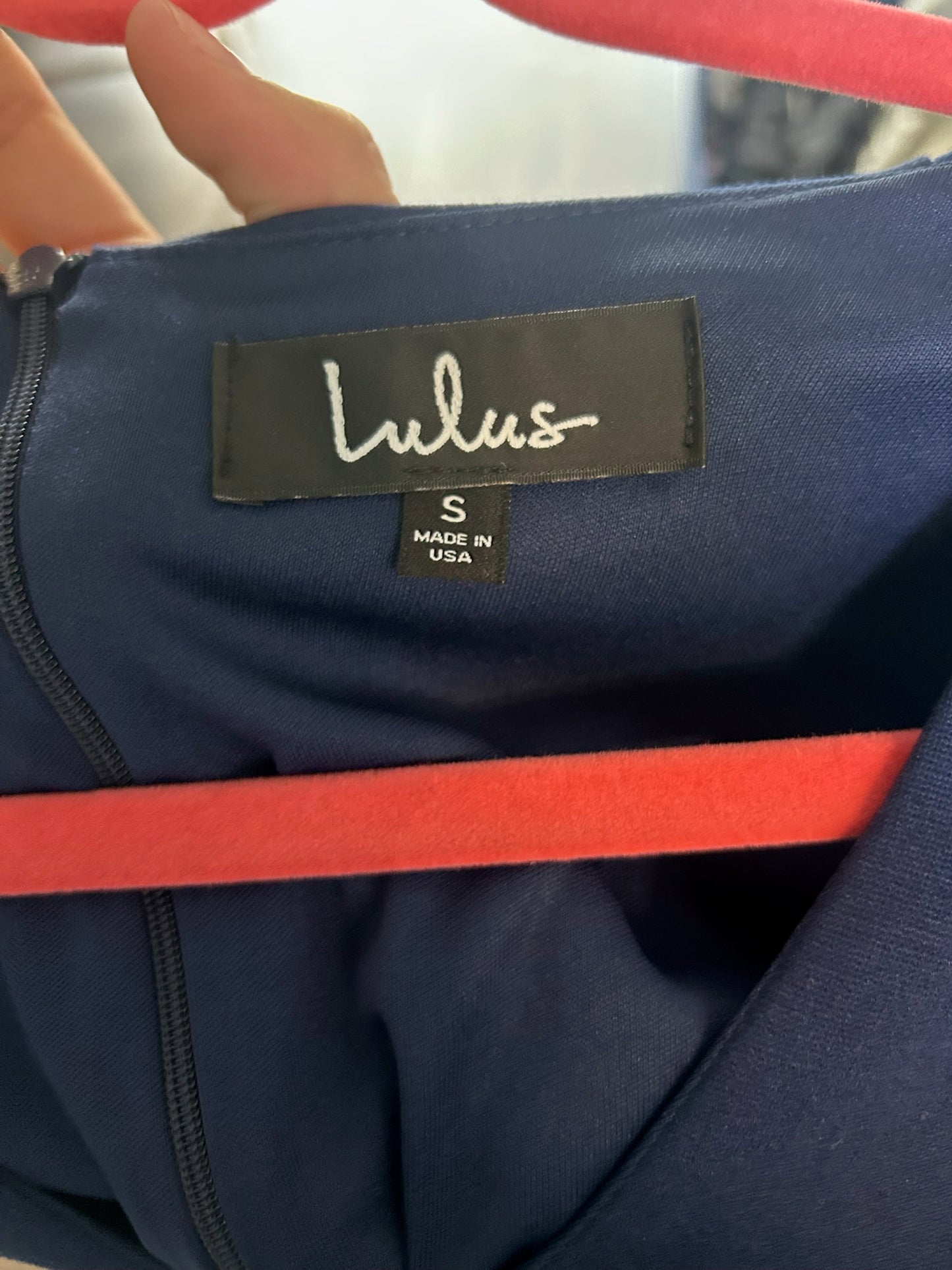 136 NWT size small lulu dress