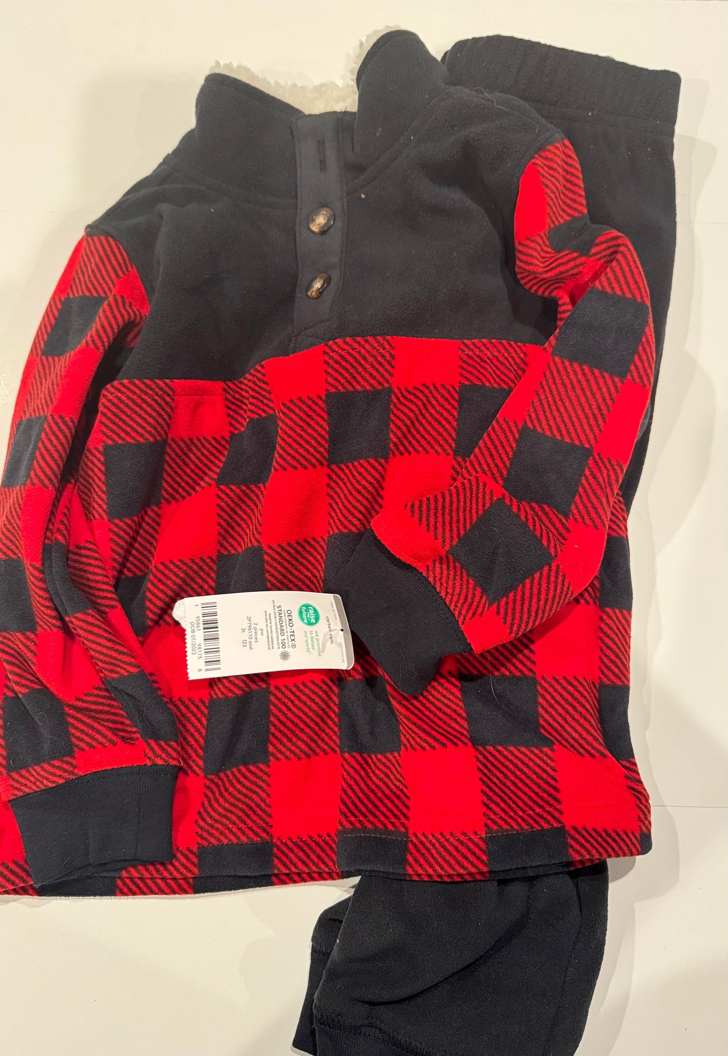 #107 REDUCED Carters Fleece Outfit 3T