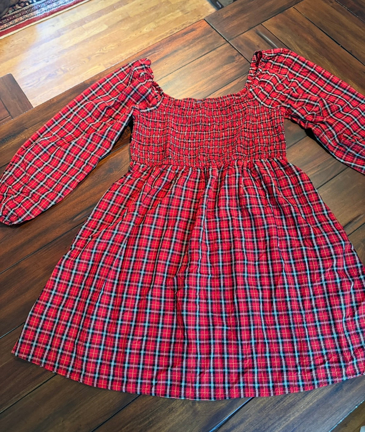 #51 Old Navy Women's L Smocked Christmas Plaid Dress EUC