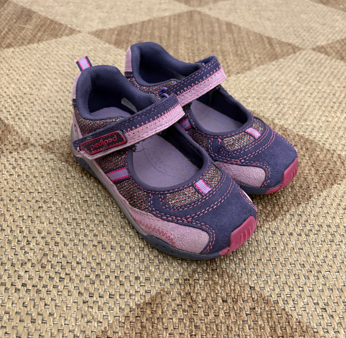 #121 girls 8.5C Pediped purple Mary Jane sneakers, VGUC
