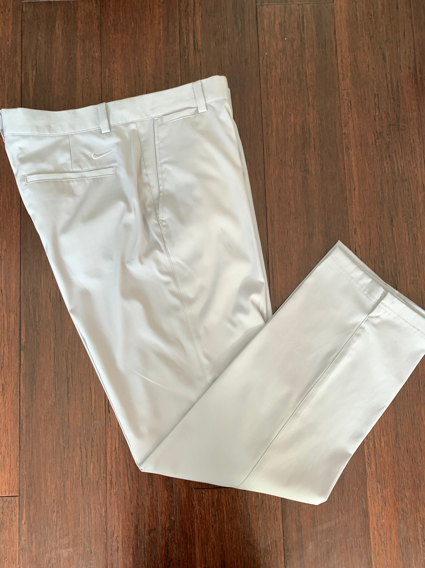 Seller 48, Nike DryFit Golf Pants, Light Gray, Mens size 32x30