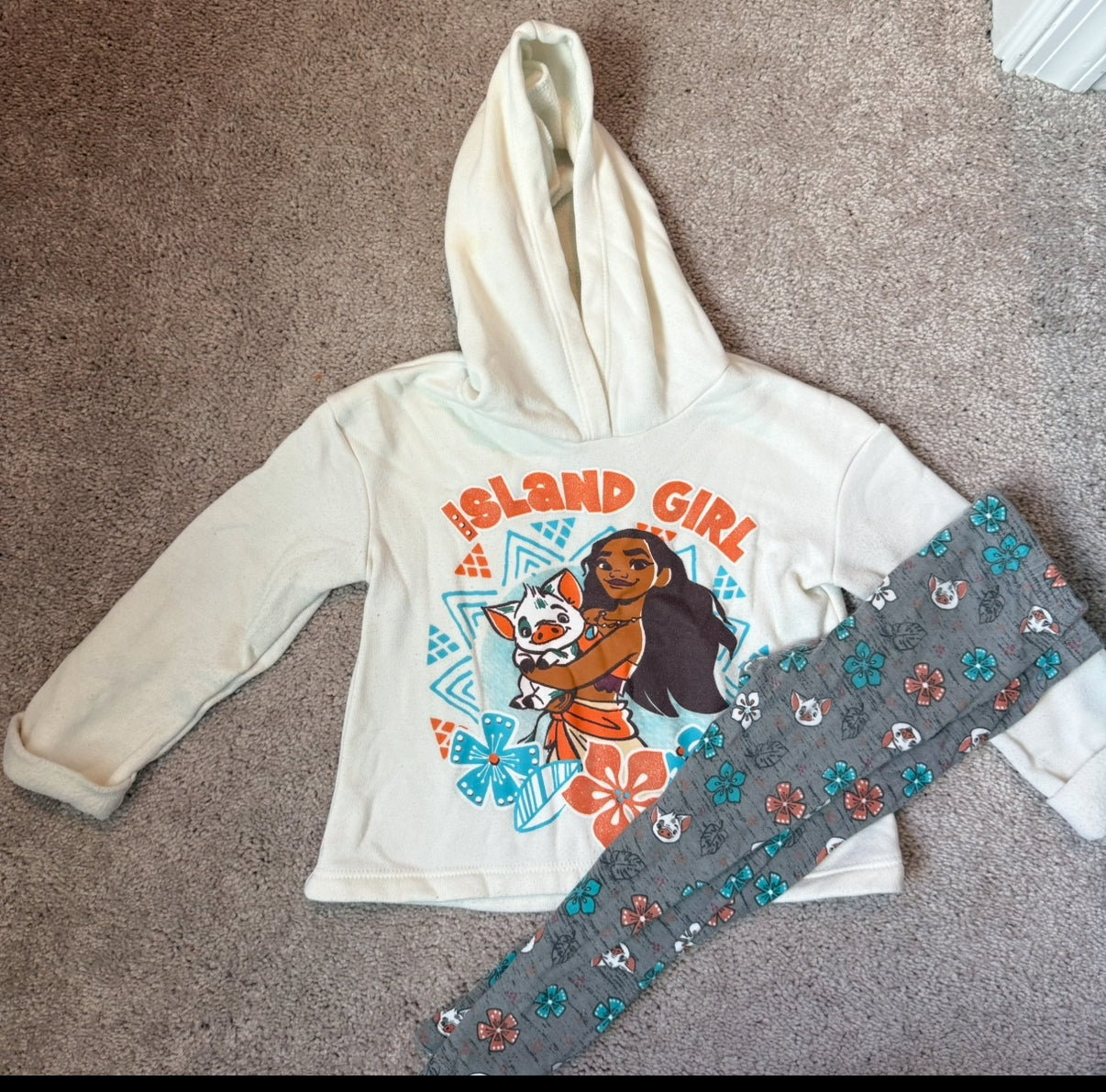 #139 Size 3T Moana Hoodie Outfit