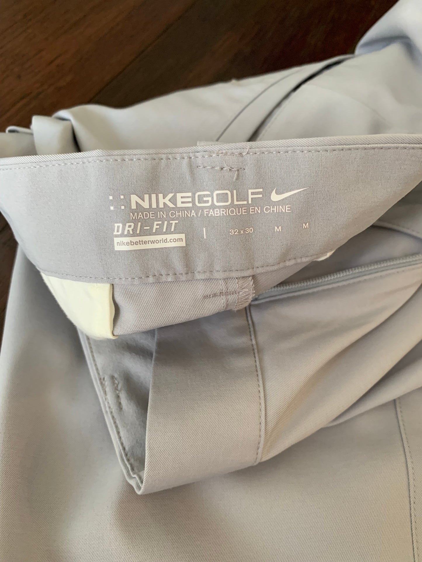 Seller 48, Nike DryFit Golf Pants, Light Gray, Mens size 32x30