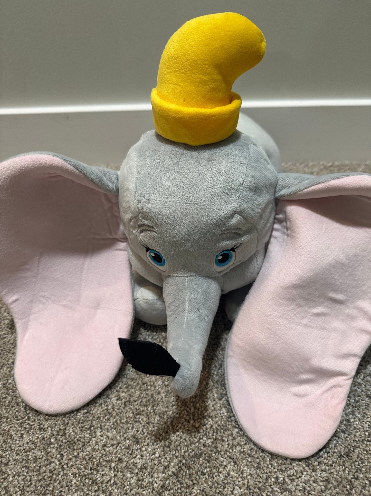 #107 Dumbo. NWT
