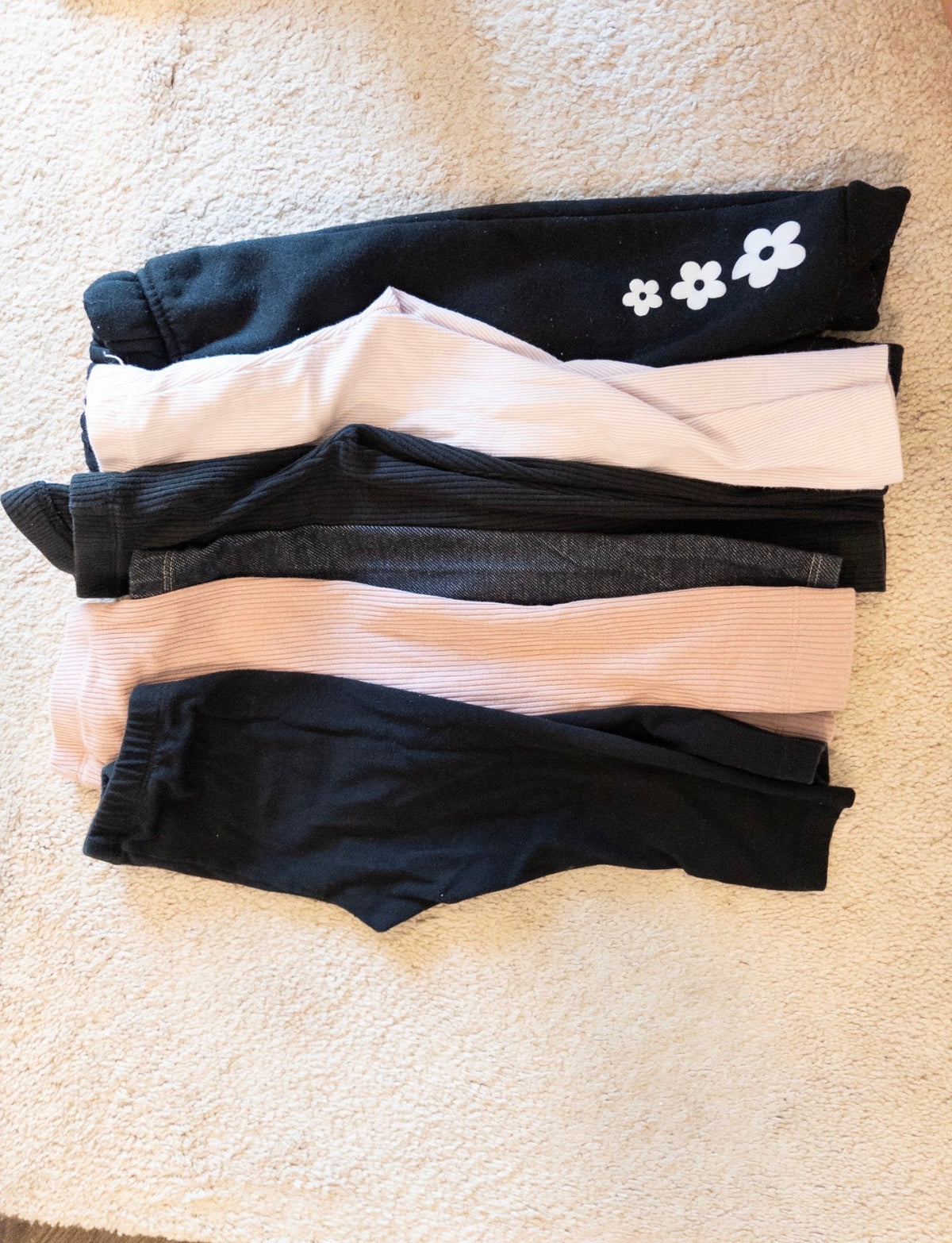 #36- Girls lot of 18-24 month pants (multi brand- old navy, granimals) GUC