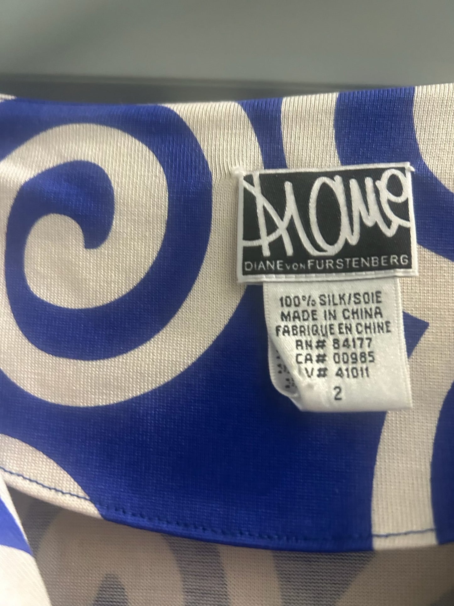 136 EUC Diane von Fürstenberg dress XS