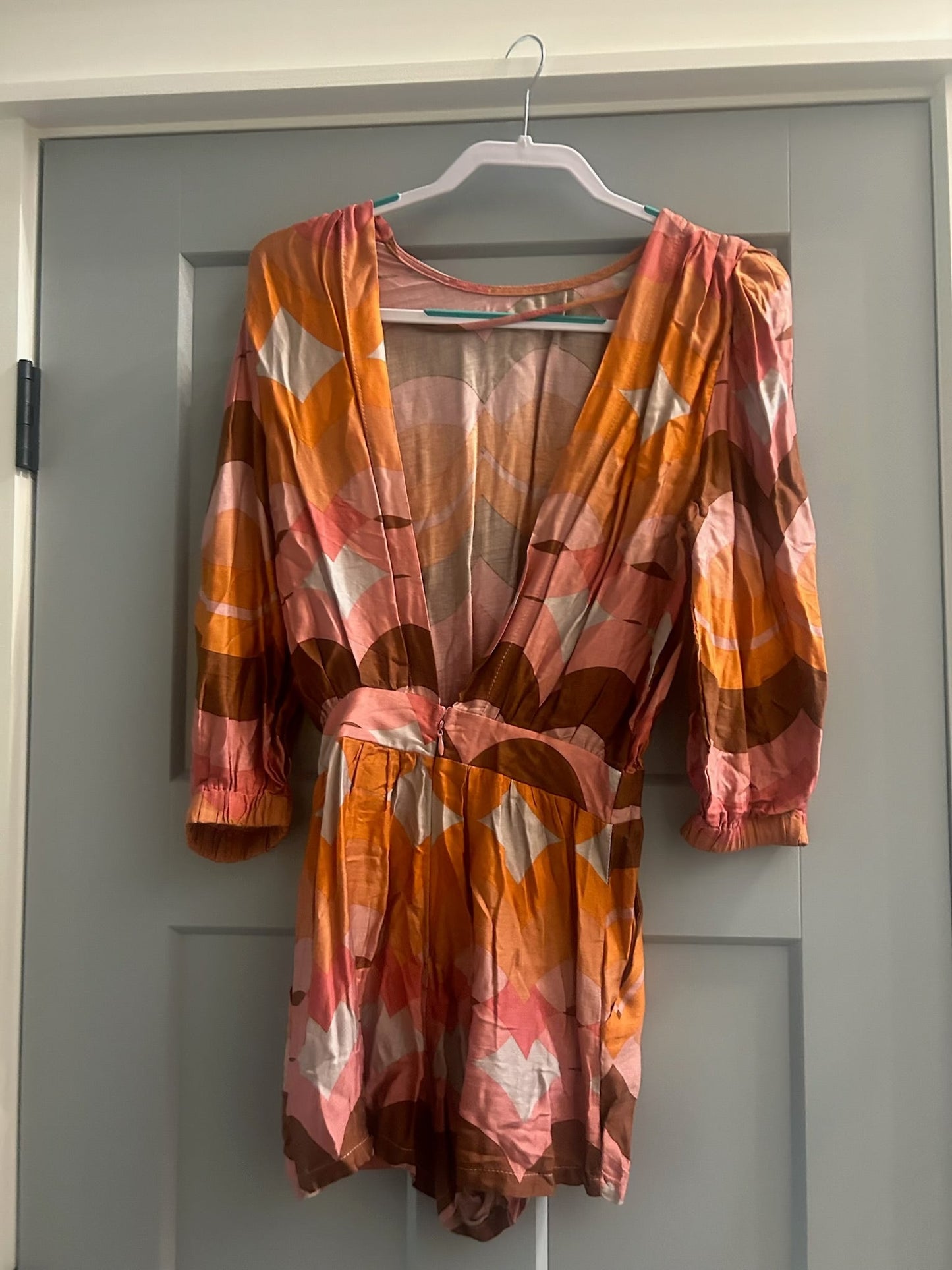 136 EUC romper XS high neck w V in back super cute on!