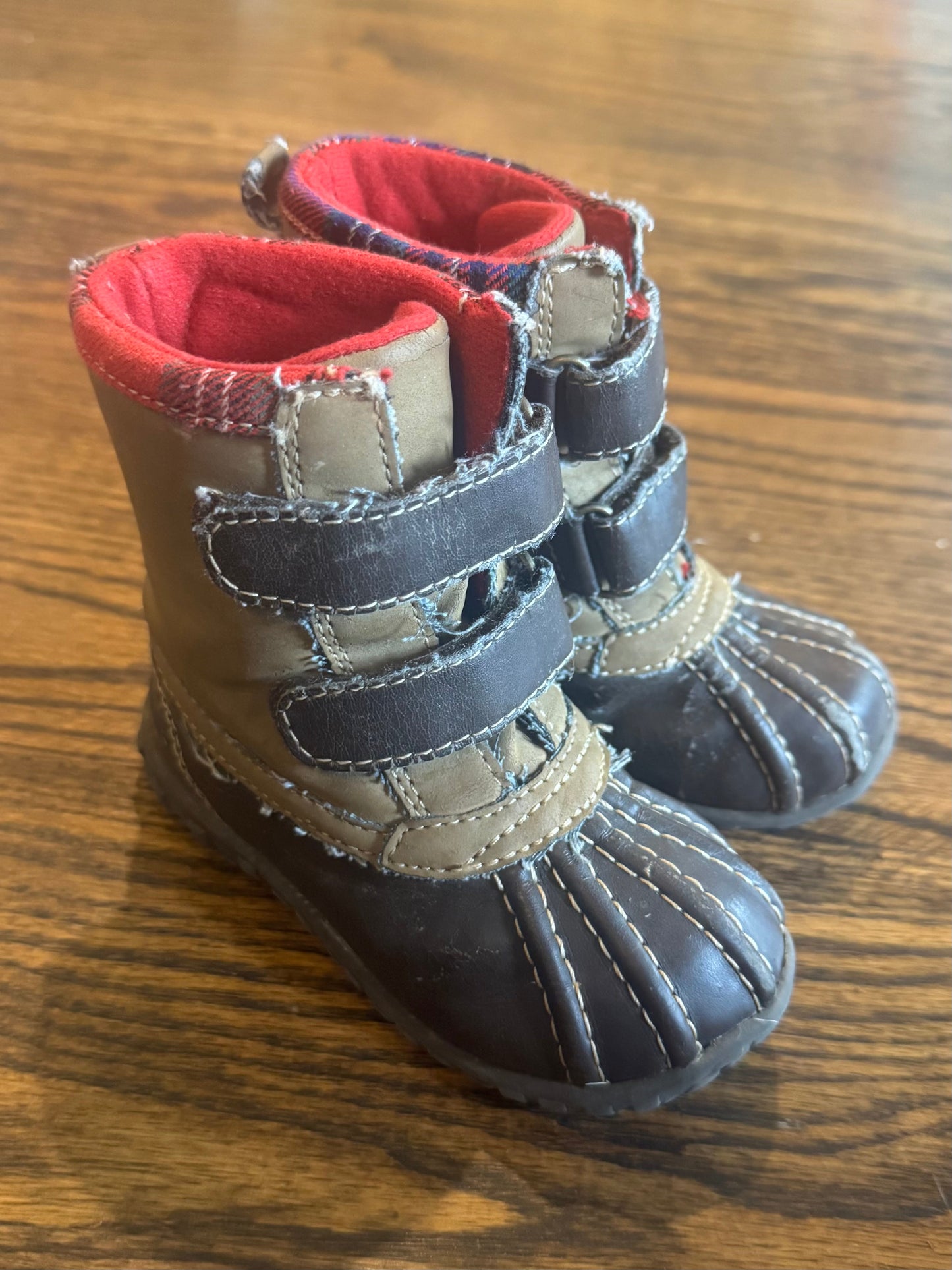 Seller # 172 REDUCED Baby Gap Boys Boots Size 6