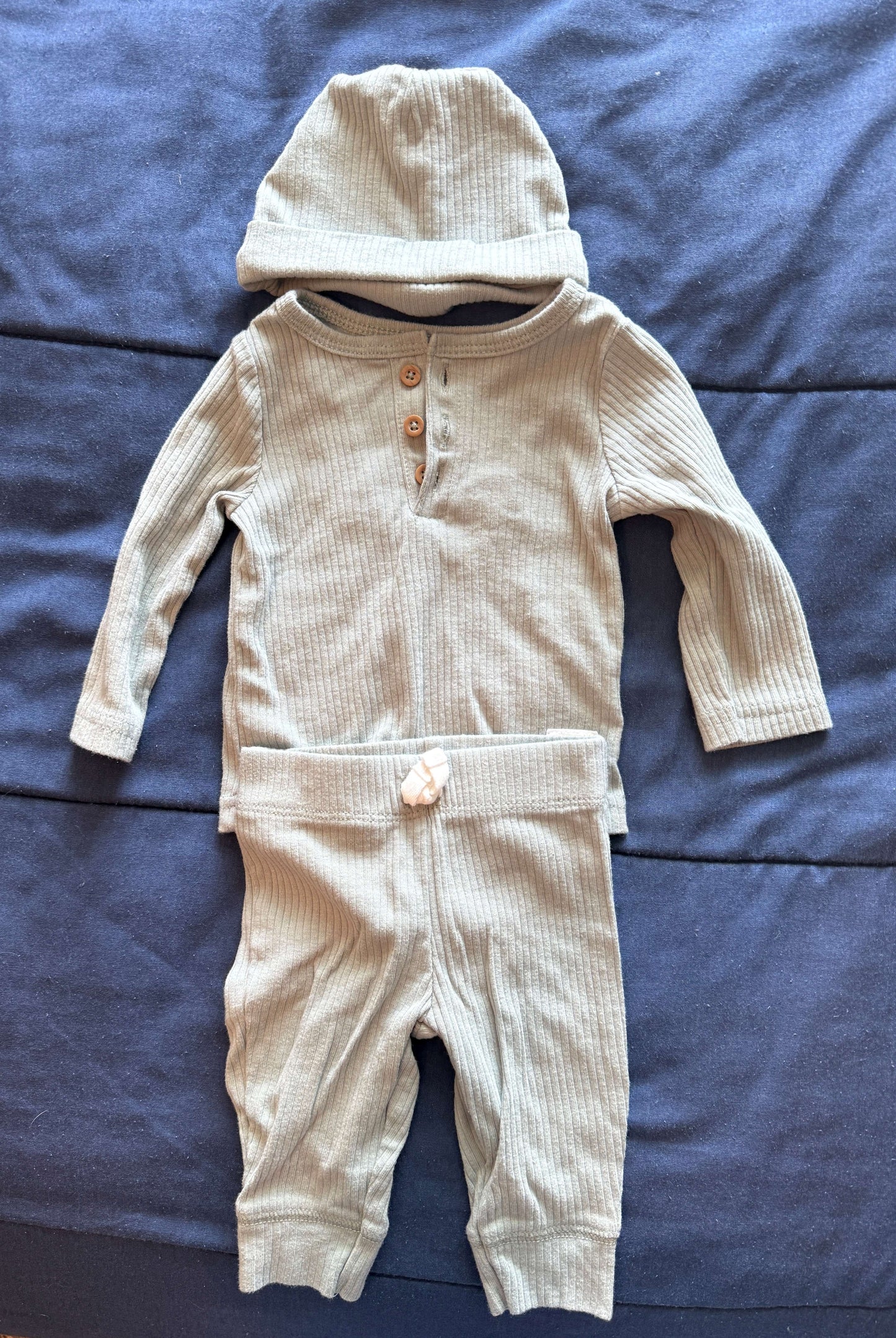 SELLER #6 Carter’s 3M Green Outfit
